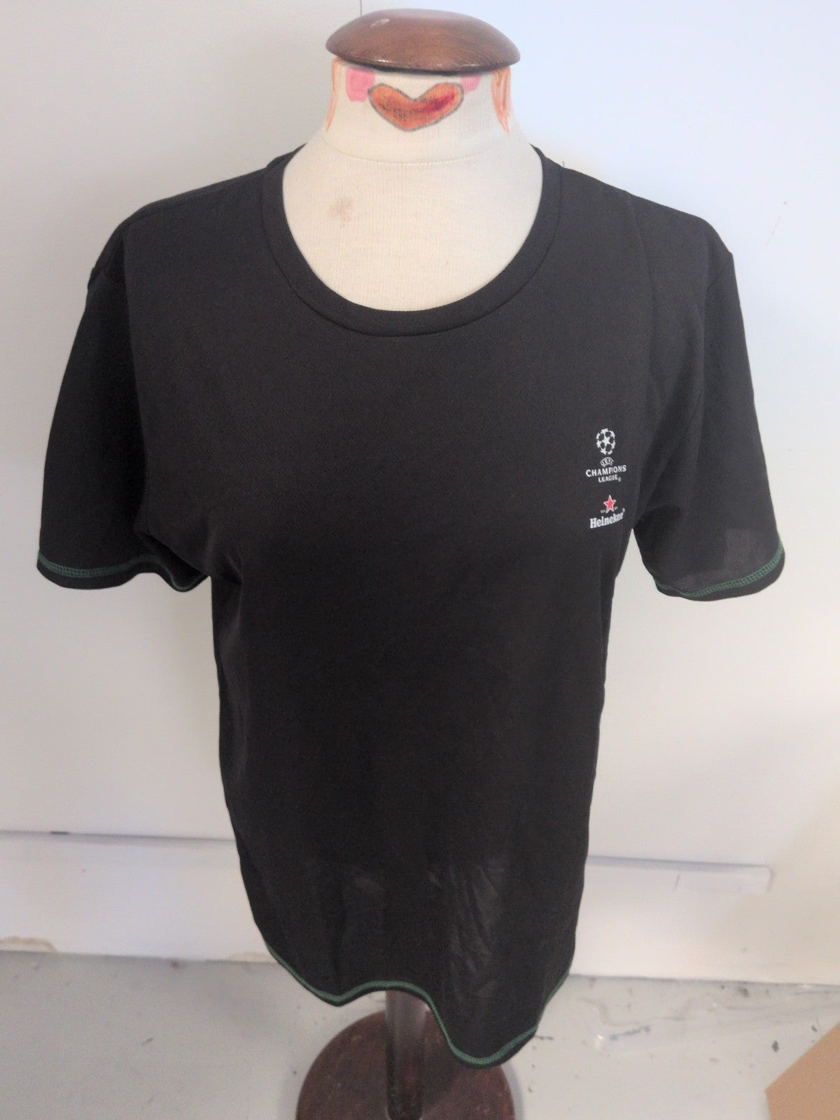 Heineken Large Black Short Sleeve T-shirt