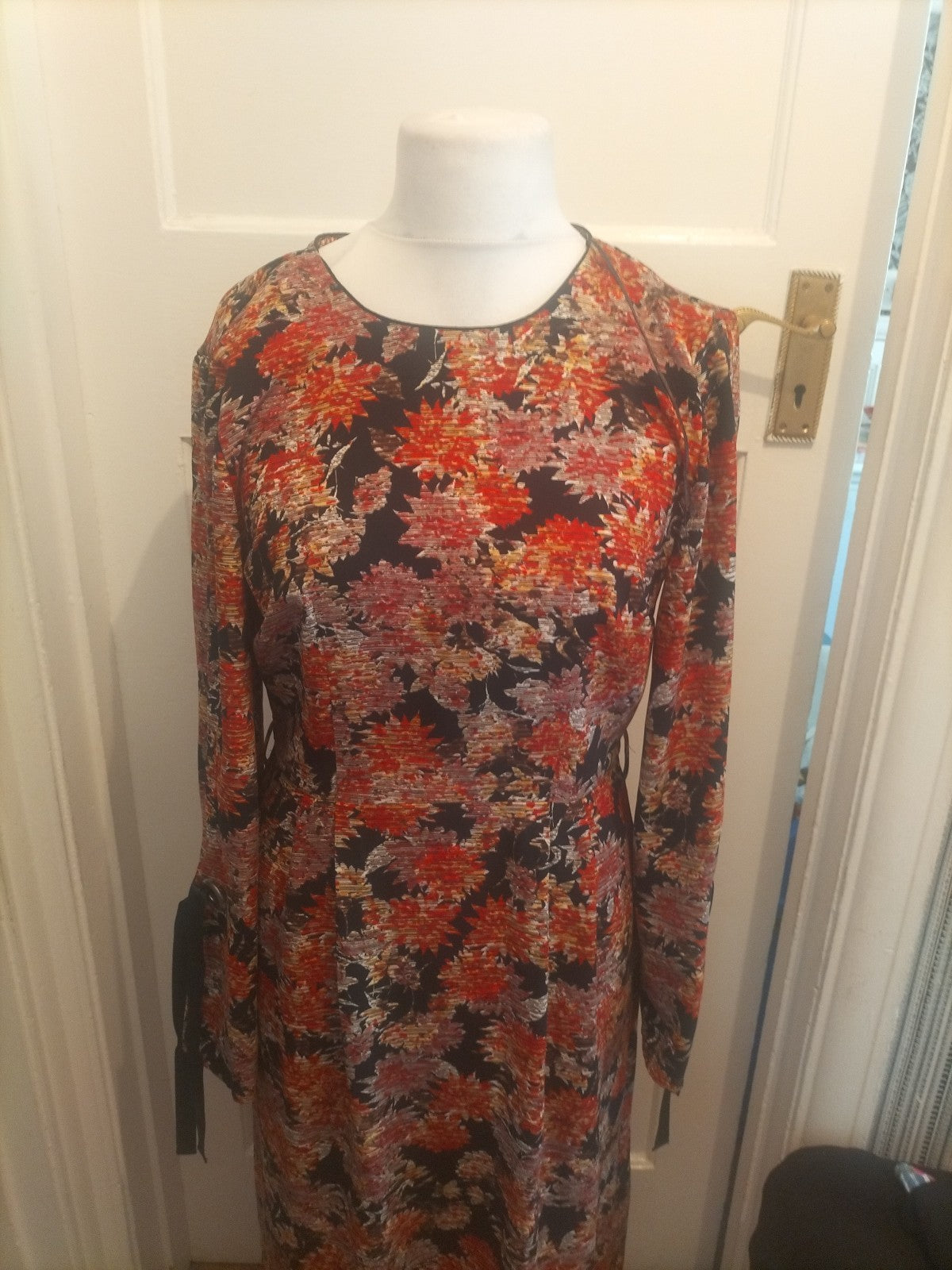 Ladies Primark Size 12 Black/Orange/Red Floral Long Sleeved Dress