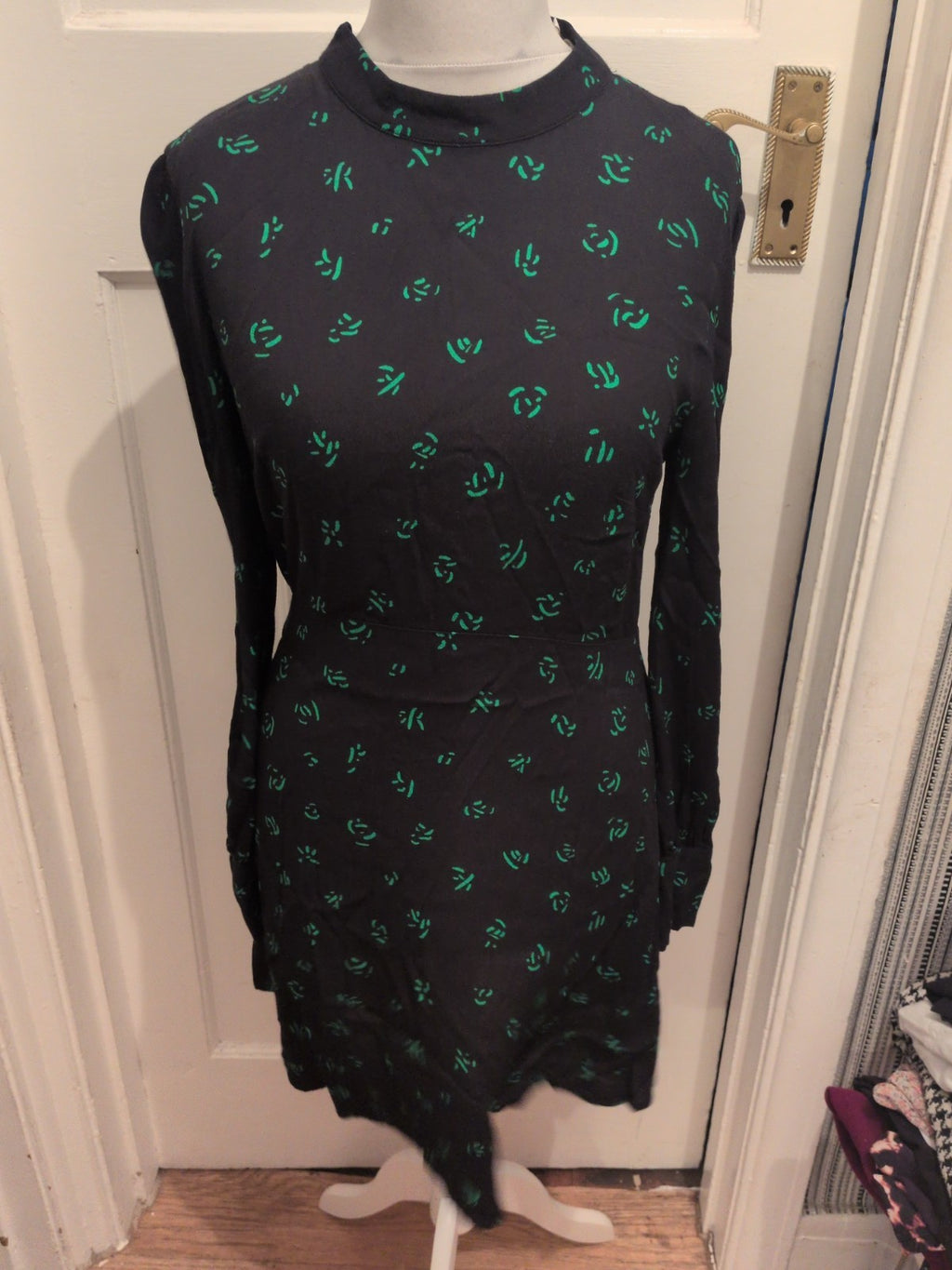 Apricot 12 Black With Green Long Sleeve Dress