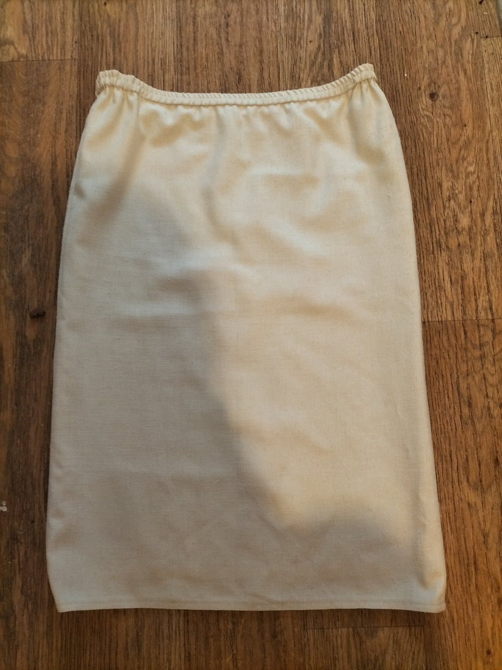 Ladies Size Euro 34 Cream Elasticated Pencil Skirt Lined