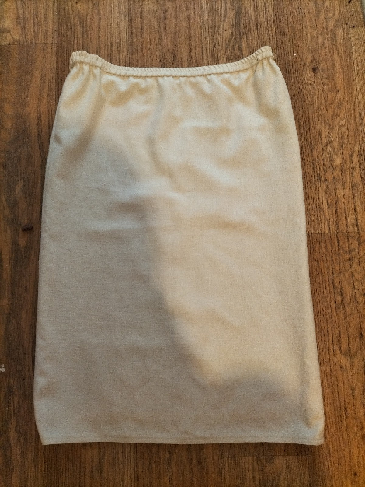 Ladies Size Euro 34 Cream Elasticated Pencil Skirt Lined