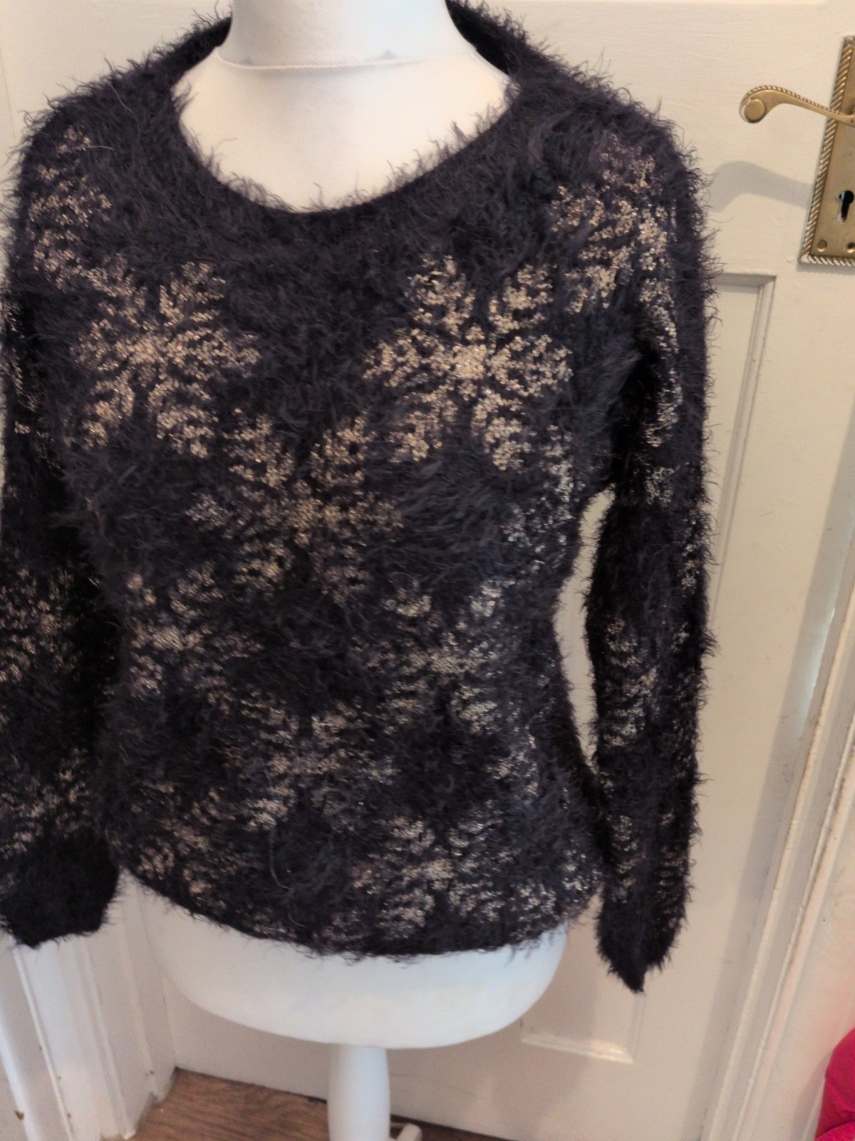Ladies Primark Size 12 Black Furry Fluffy Long Sleeve Pullover Jumper