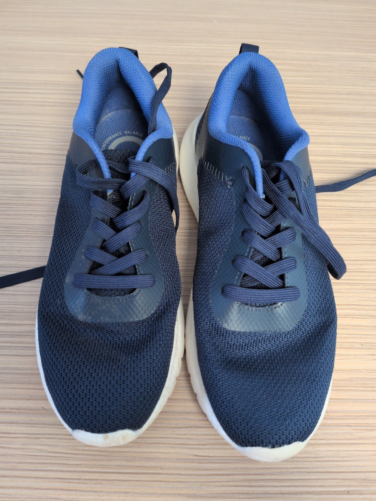 Good Move UK 4 Navy With Purple Trainers