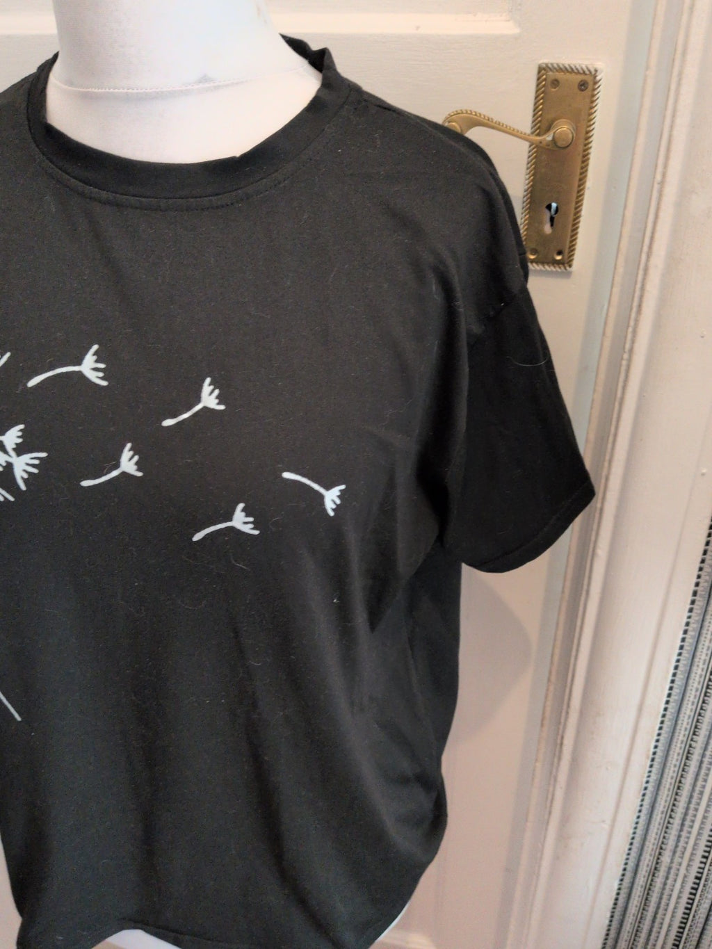 Large Black Wind Blowing Tree Short Sleeve T-shirt Ladies