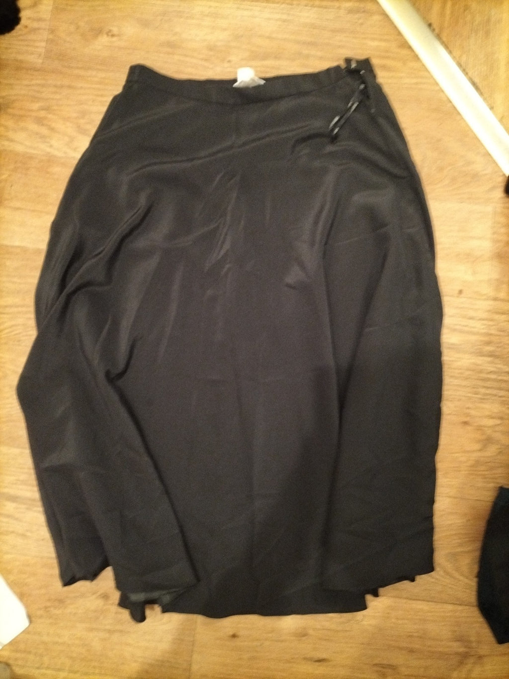 Ladies Bellino Size 10 Black Lined Skirt