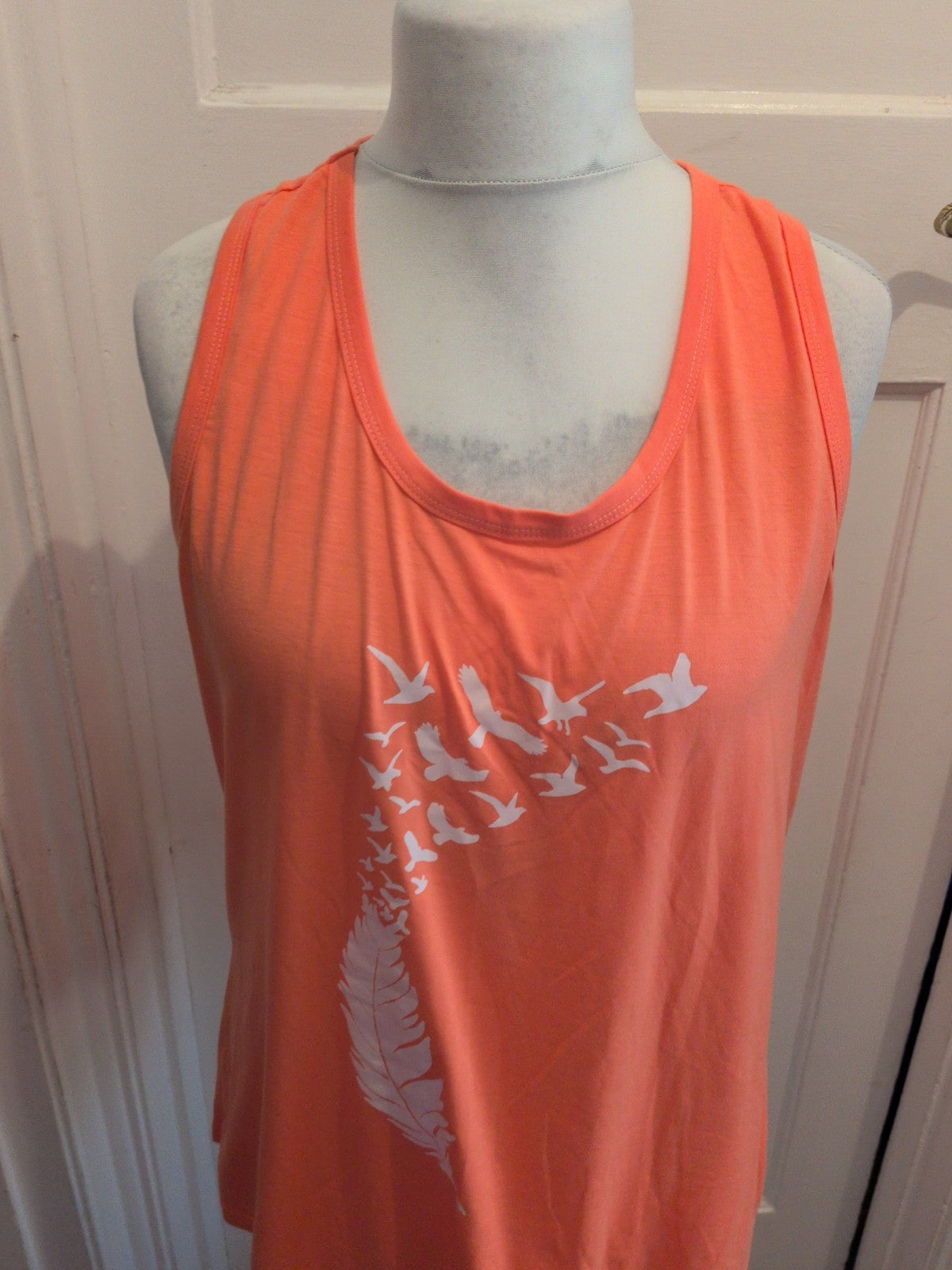 2XL Peach Coral Feather Pattern Sleeveless T-shirt