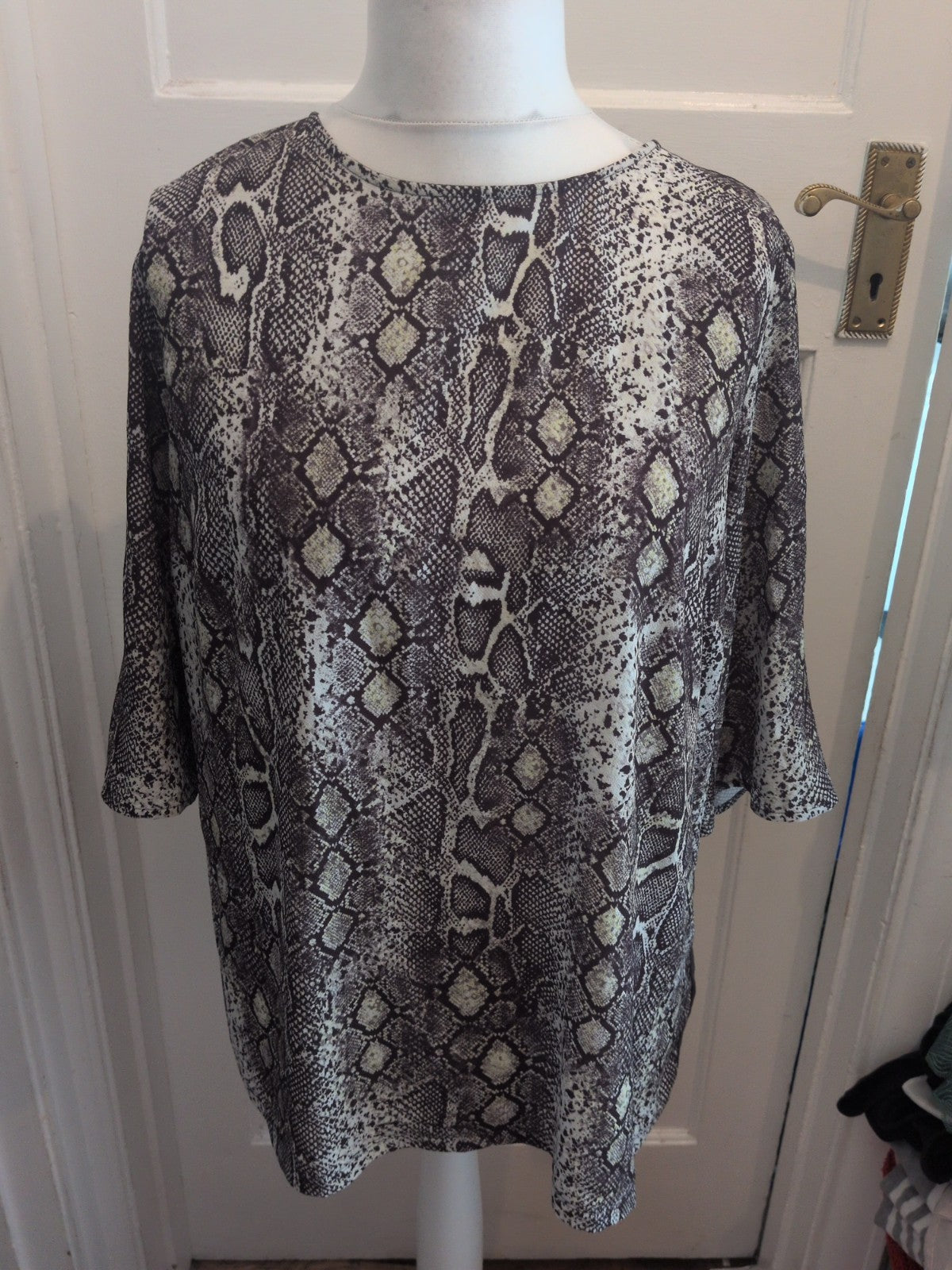 Next 20 Grey And Lime Green Short Sleeve Blouse