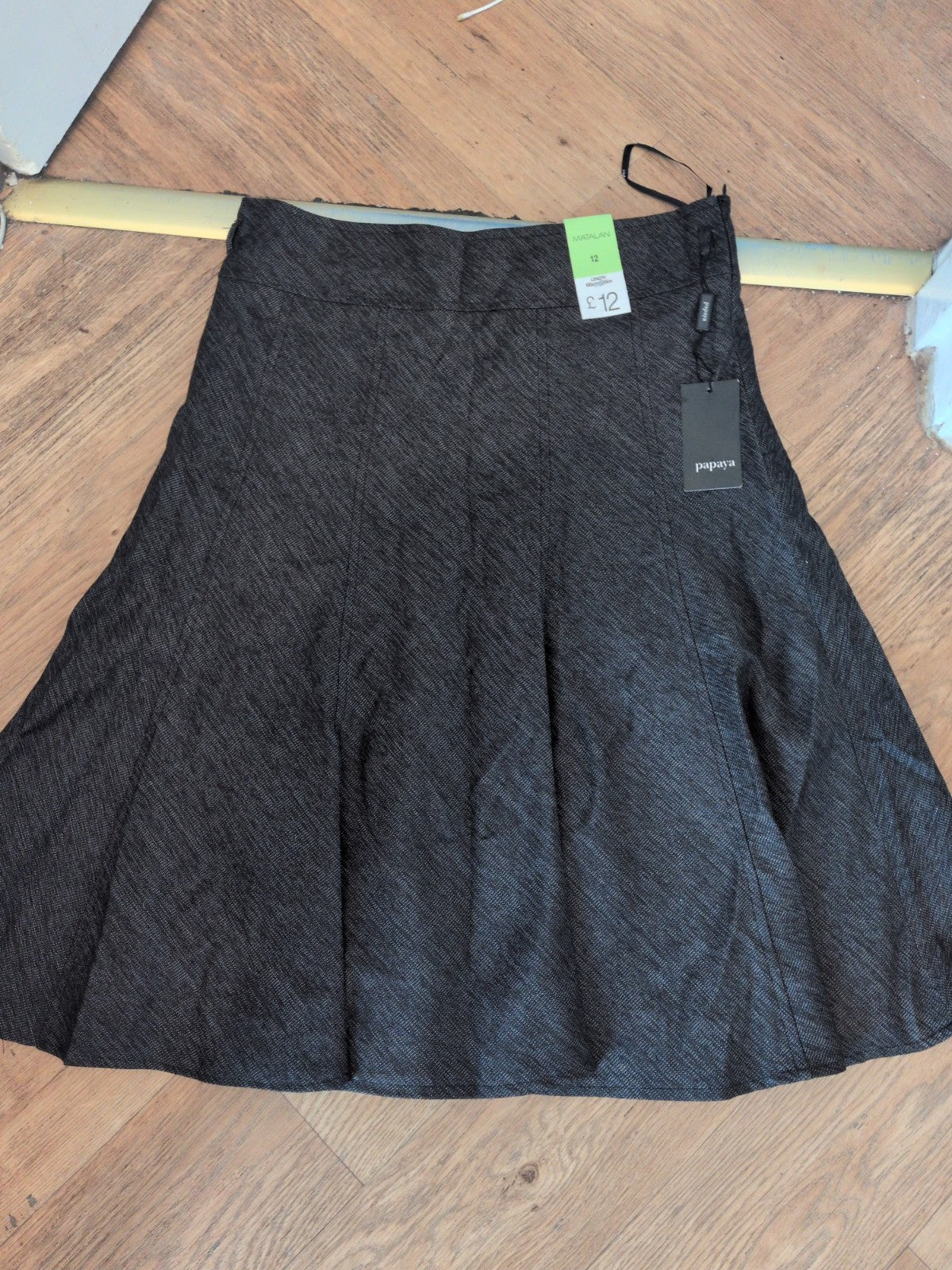 Brand New Papaya 12 Length 26" Charcoal Grey Fleck Flare Skirt