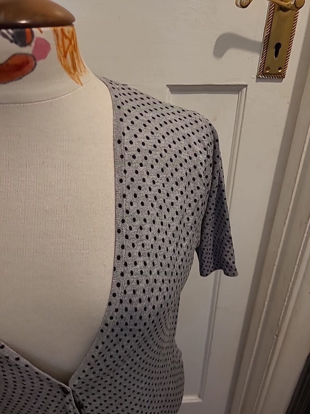 Ladies Marks And Spencer Size 16 Grey Polkadot Short Sleeved Blouse