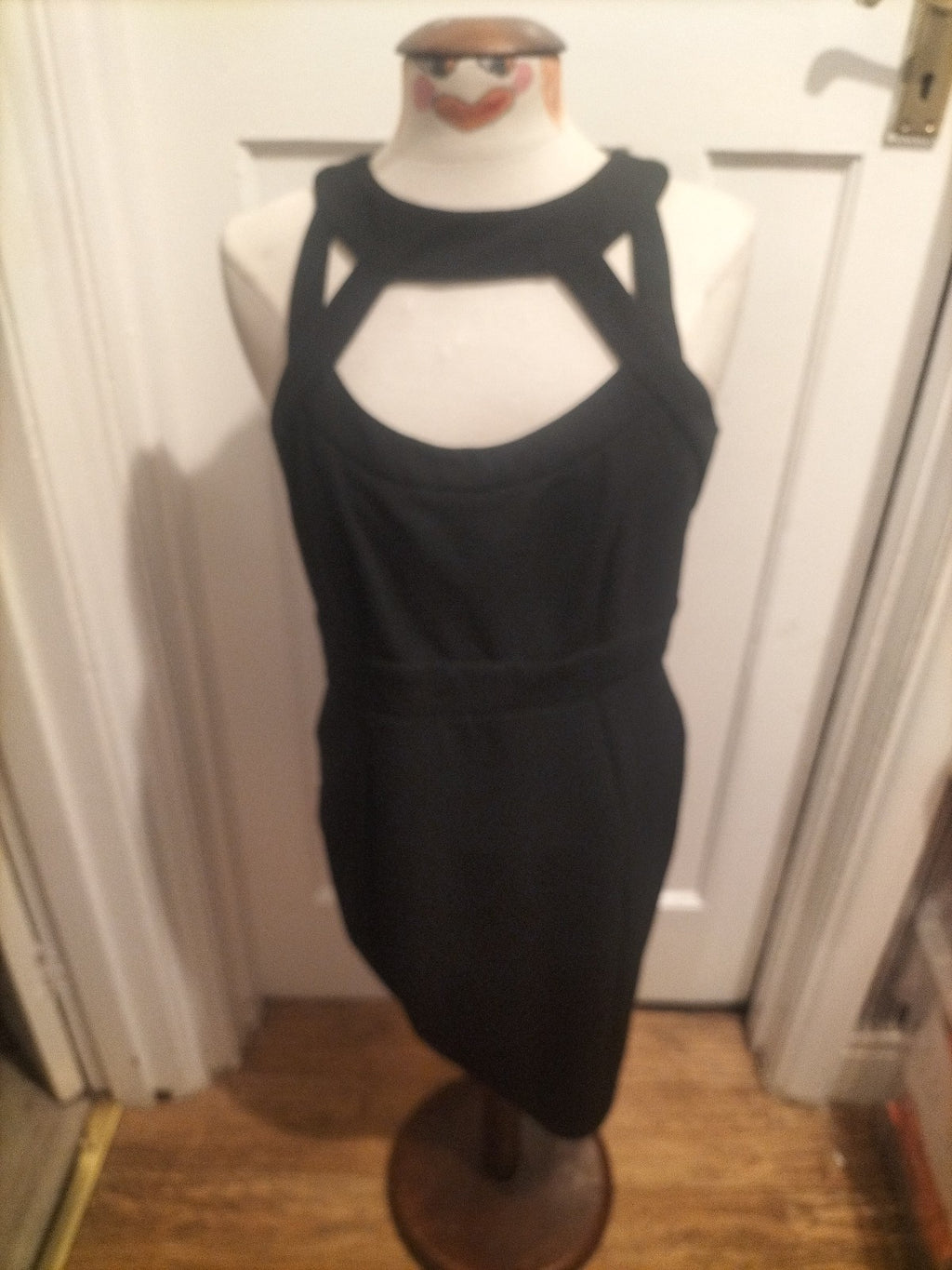 Ladies M&Co Size 14 Black Sleeveless Zipped Back Sleeveless Dress