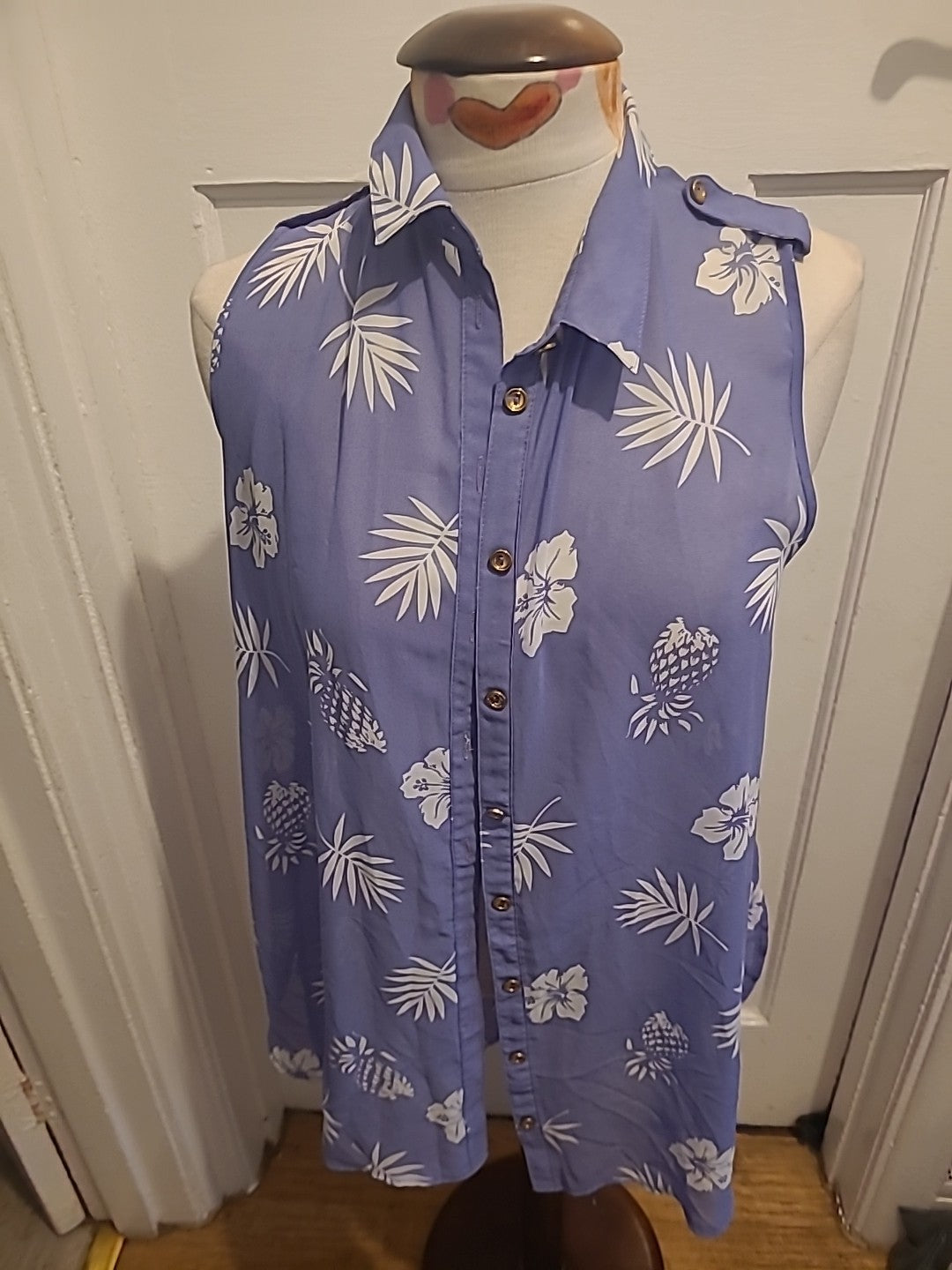 Ladies Innocence Size 16 Purple White Floral Sleeveless Cardigan