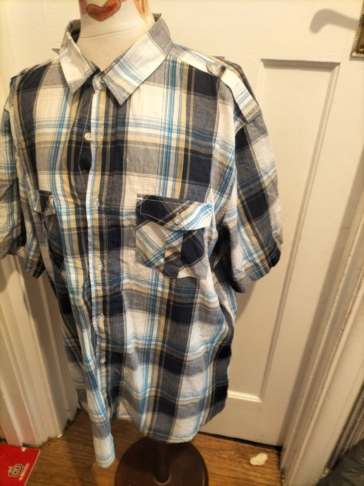 Mens Tog24 Size 2XL White/Grey/Navy Check Short Sleeved Shirt.