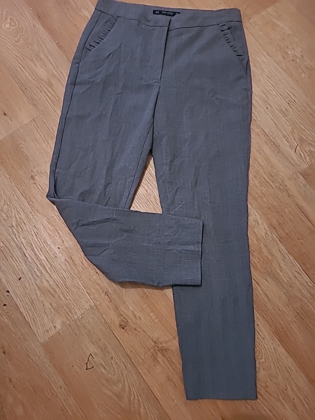 Ladies Zara Size Medium Grey Check Trousers