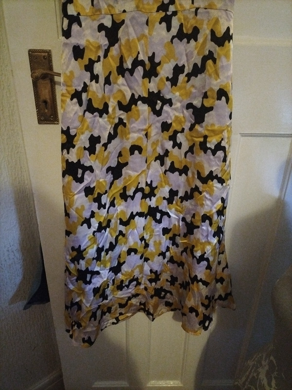 Ladies Finery Size 8 Yellow/black/white Long Dress