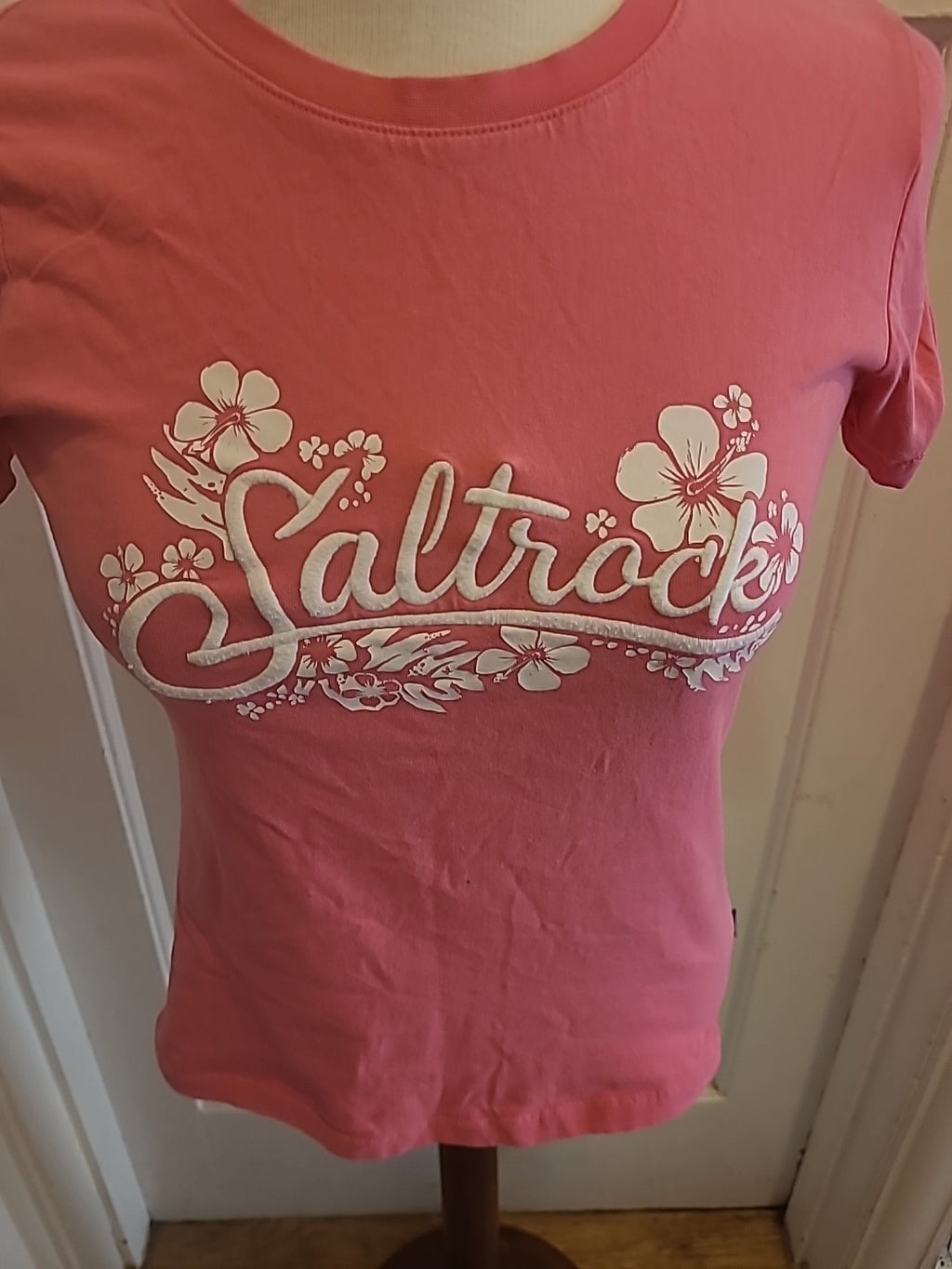 Ladies Saltrock Size 6 Pink Short Sleeved Tshirt