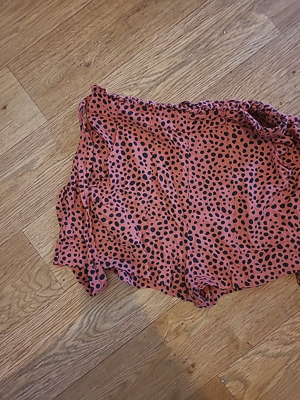 Ladies Primark Size 12 Peach Black Polkadot Elasticated Shorts