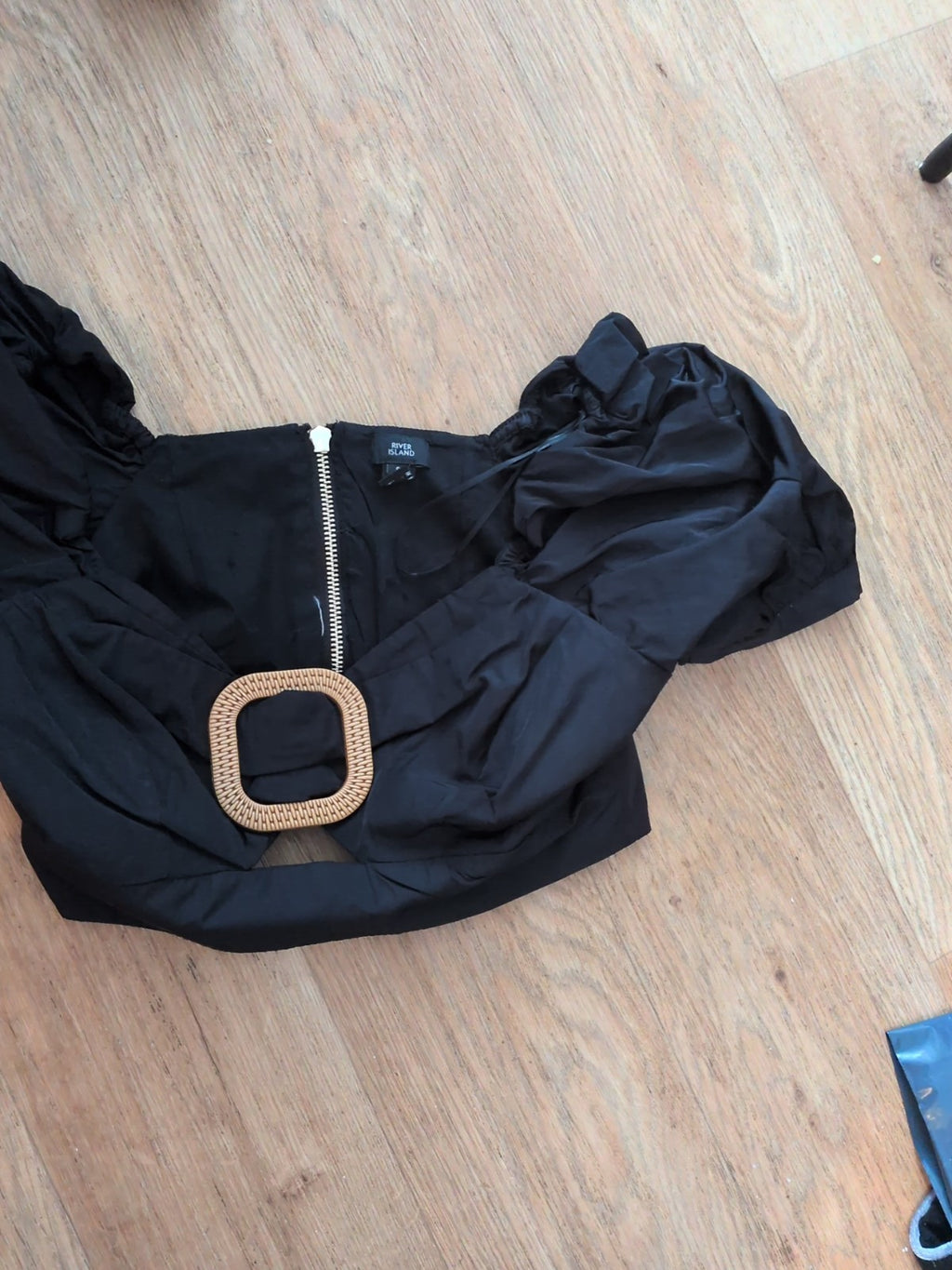 Ladies River Island Size 6 Black Short Sleeved Crop Top