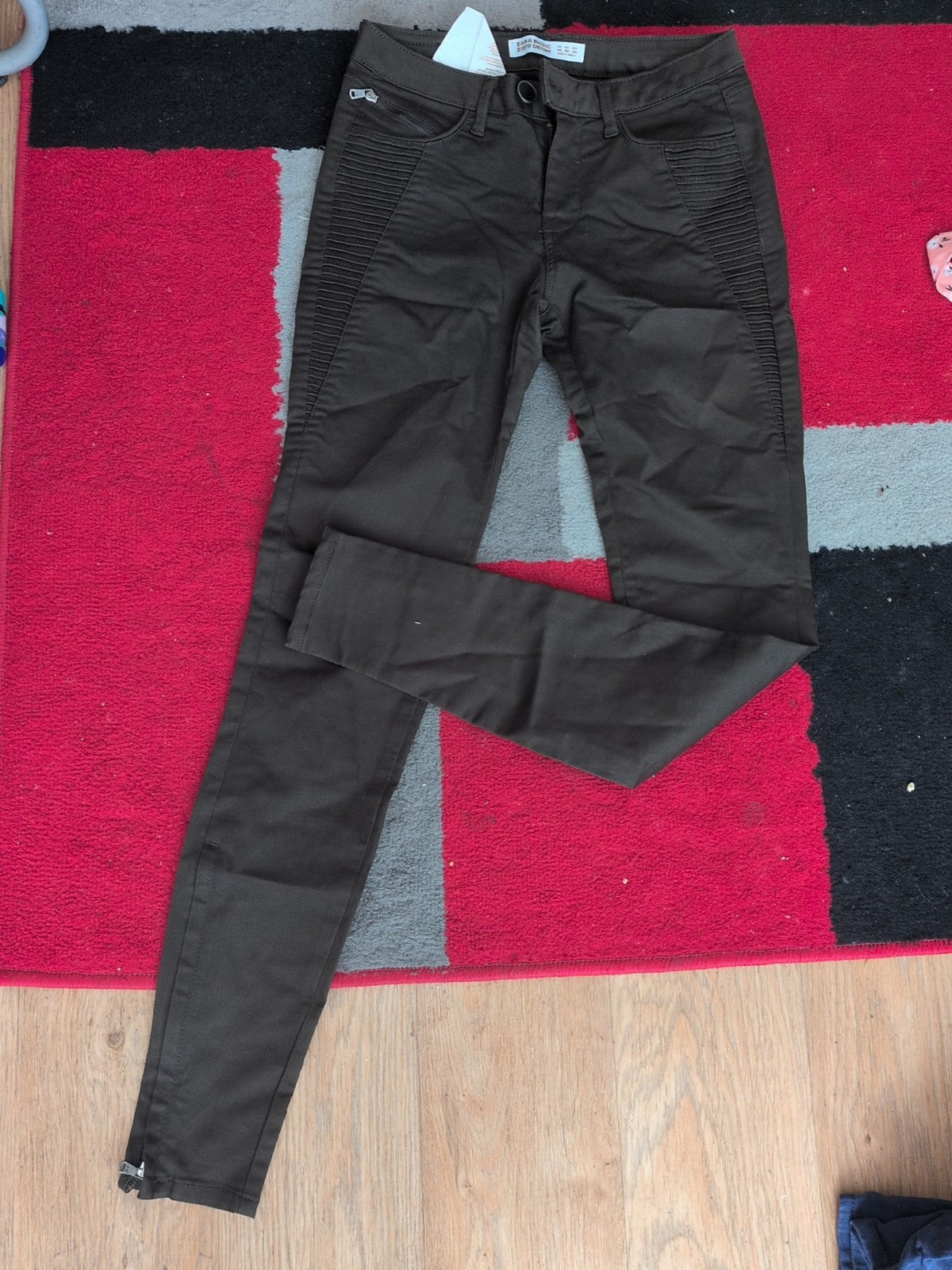 Ladies Zara Size 6 Dark Green Skinny Jeans