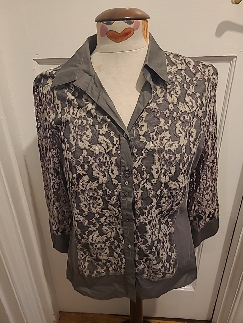 Ladies Gerry Weber Size Large Grey Floral Long Sleeved Blouse
