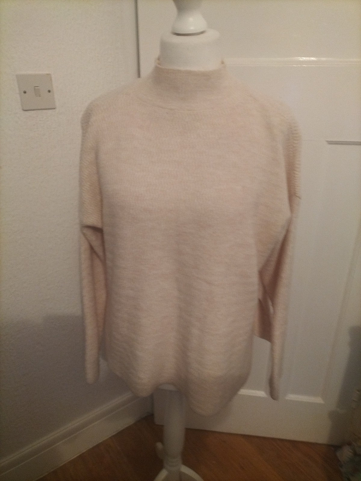 Ladies Primark Size 14-16 Cream Split Hem Pullover Jumper