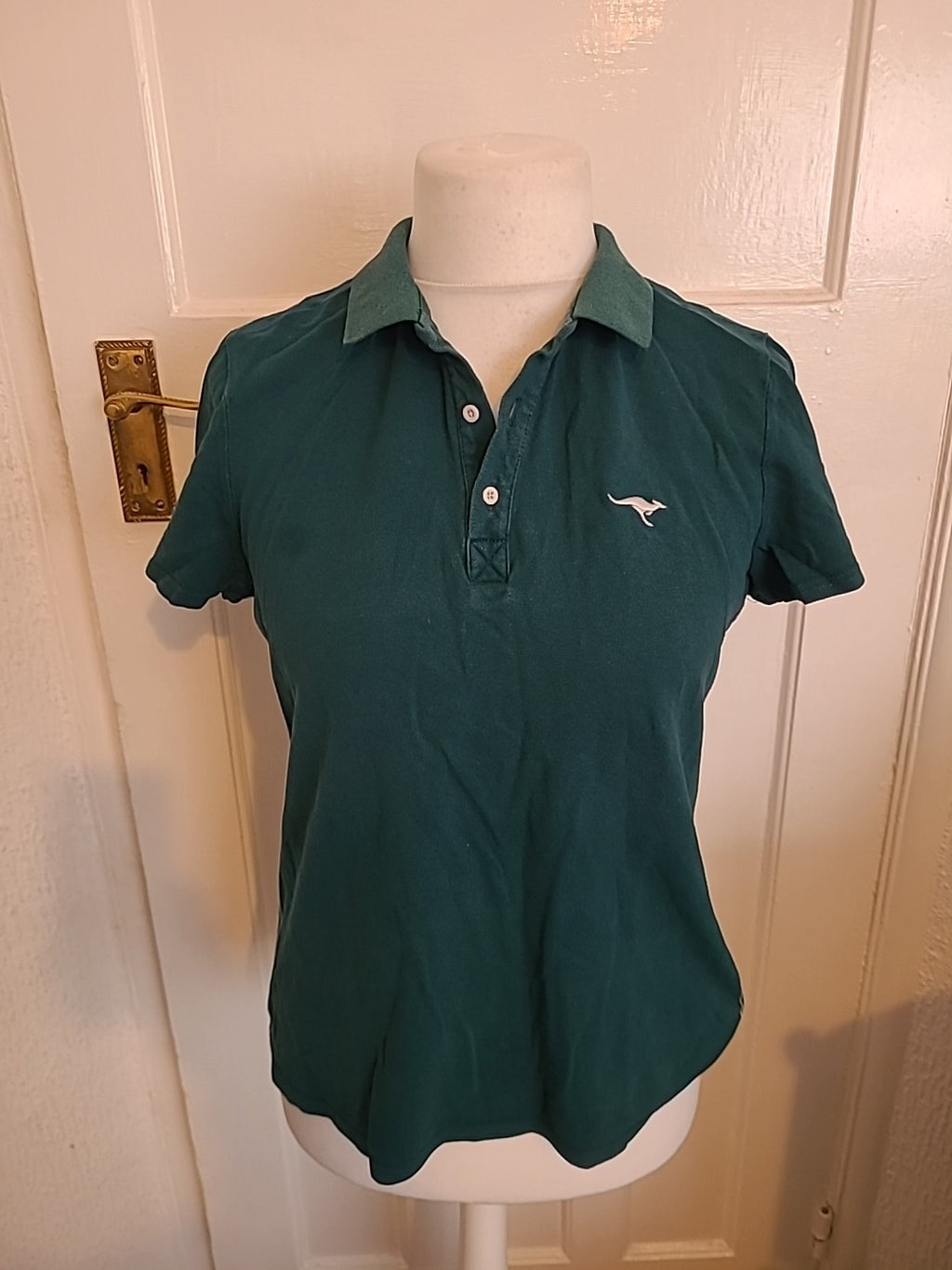 Ladies Kangaroos Size 14-16 Green Short Sleeved Polo