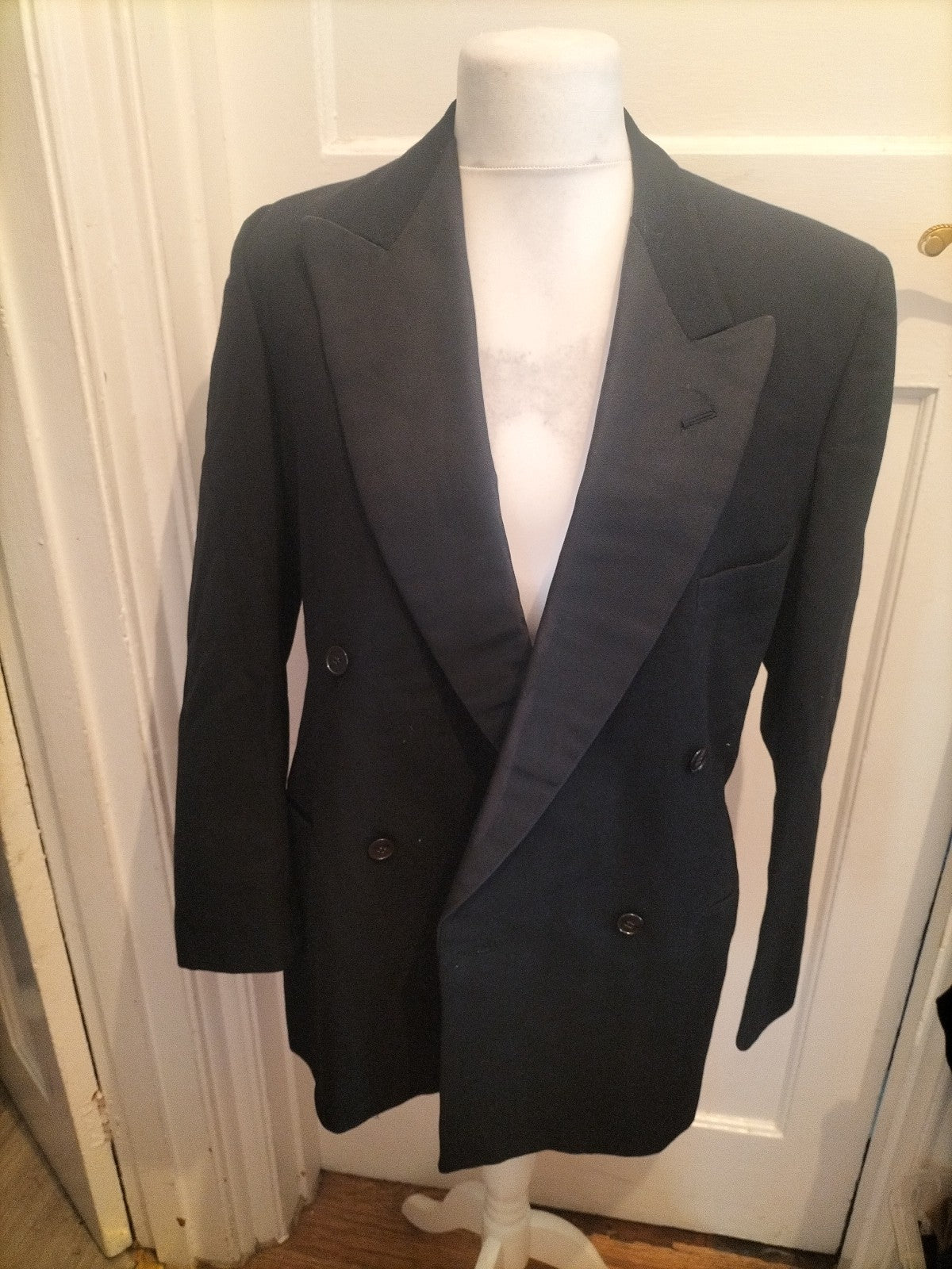 Sumrie Tailored Large Black Suit Jacket