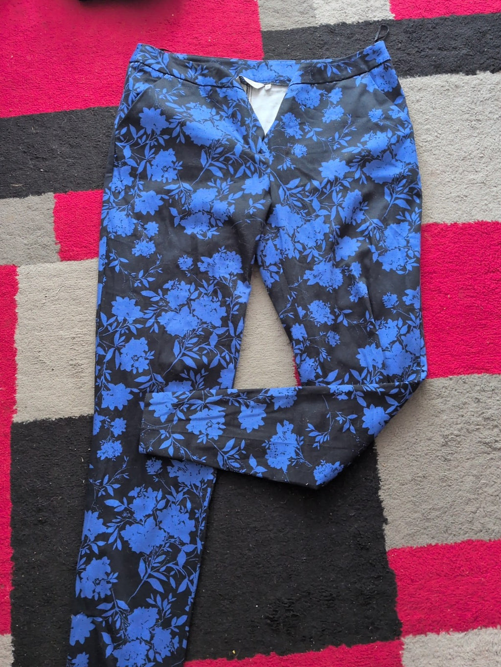 New Look 14 Black And Blue Floral Trousers
