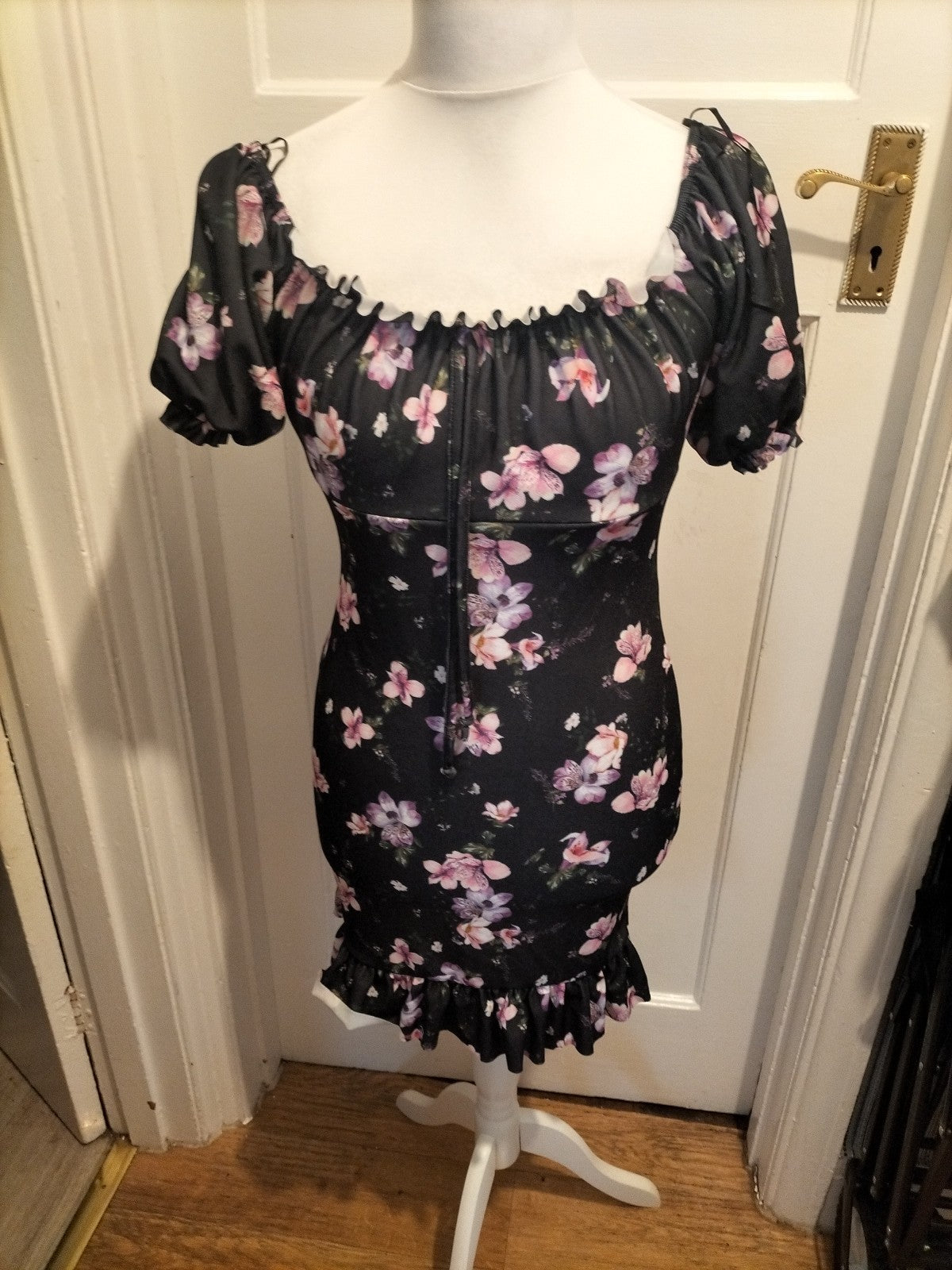 Ladies Select Size 12 Floral Elasticated Hem Short Sleeved Dress