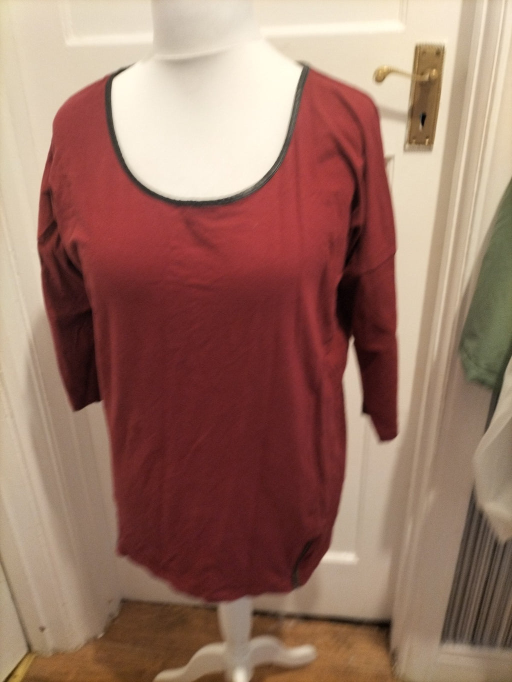 Ladies Esmara Size 18-20 Burgundy 3/4 Sleeved Tshirt