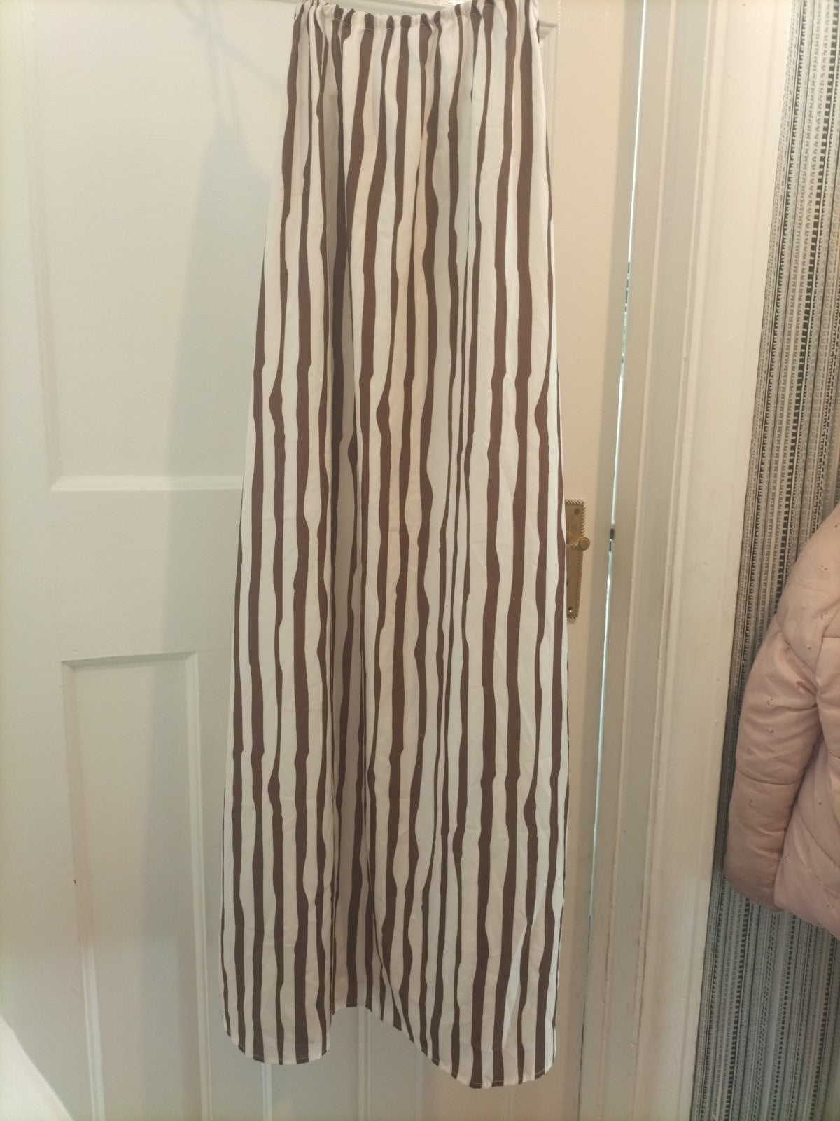 Brand New Ladies Dazy Size Small Brown White Striped Sleeveless Pencil Dress