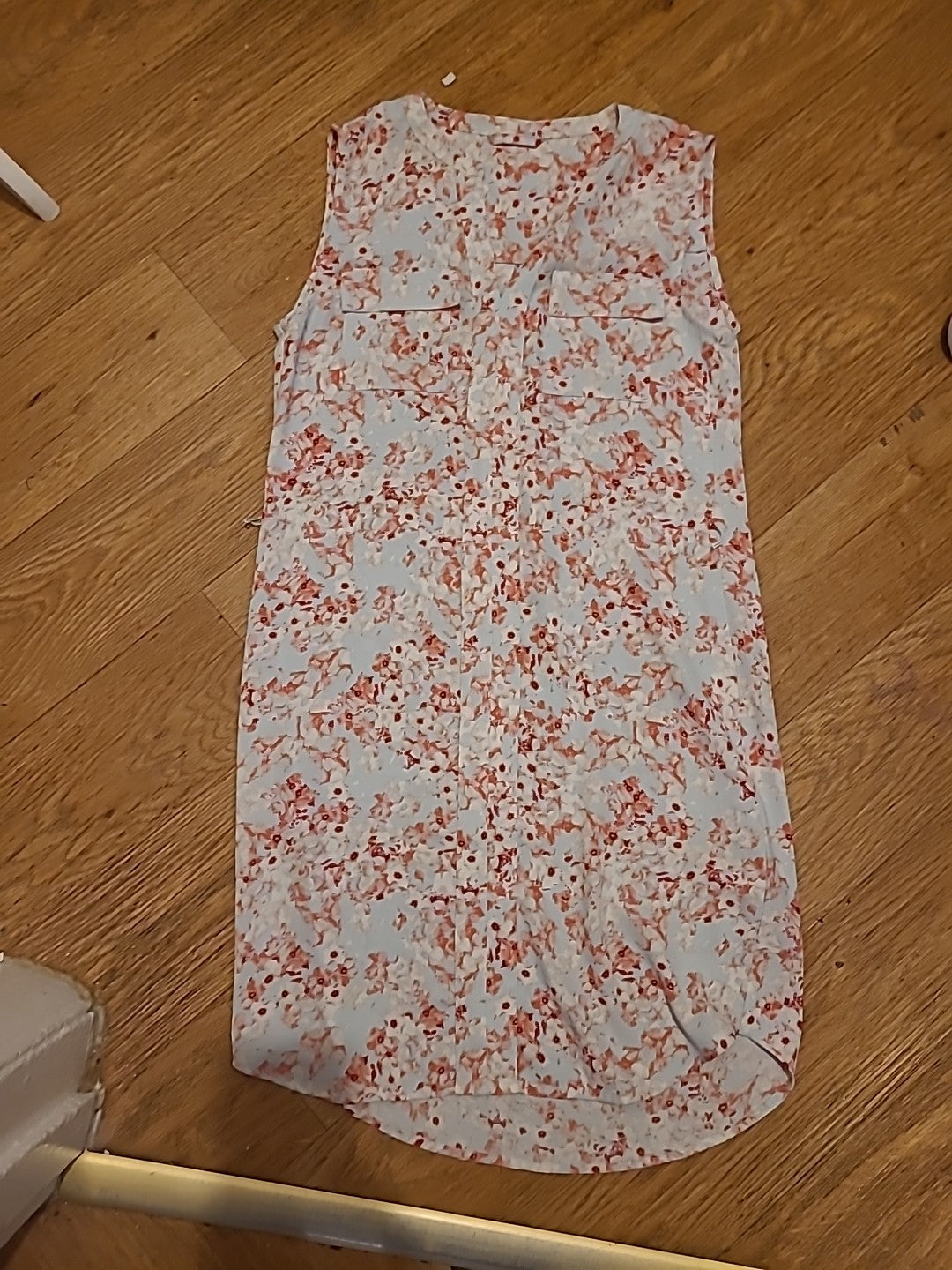 Ladies Size Medium Cream Floral Sleeveless Dress