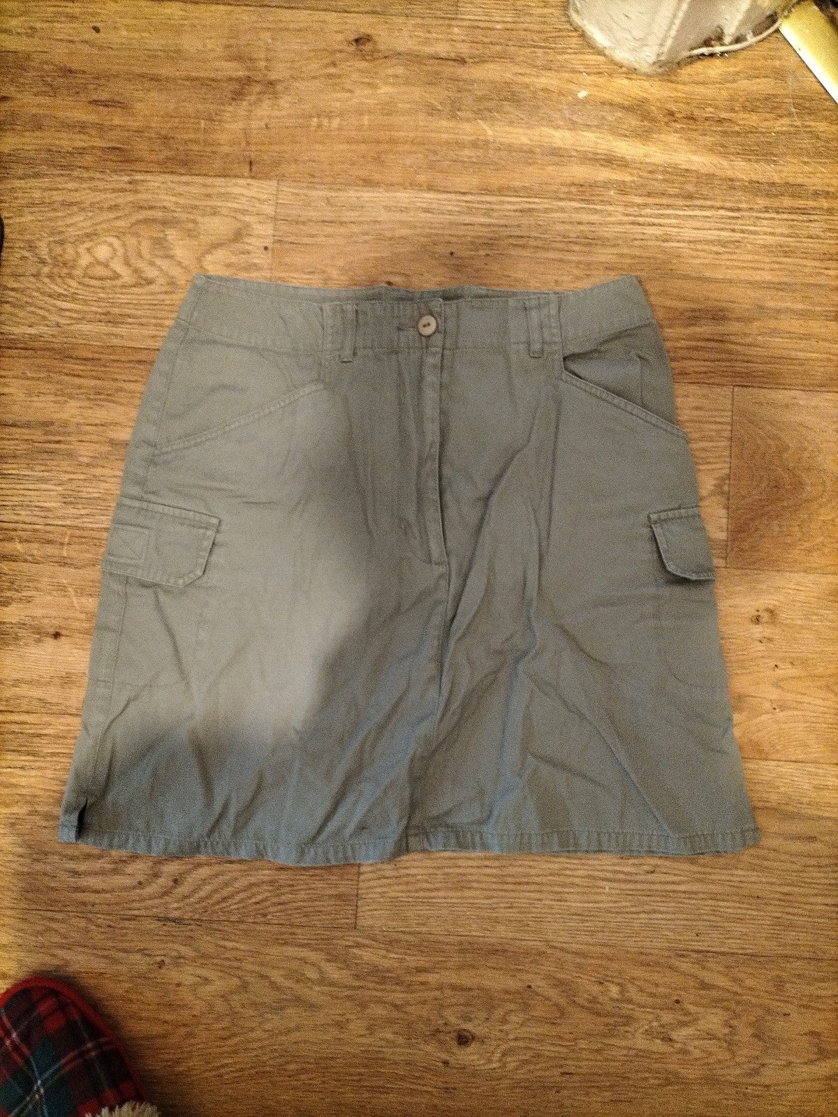 Ladies Dorothy Perkins Size 10 Sage Green Skirt