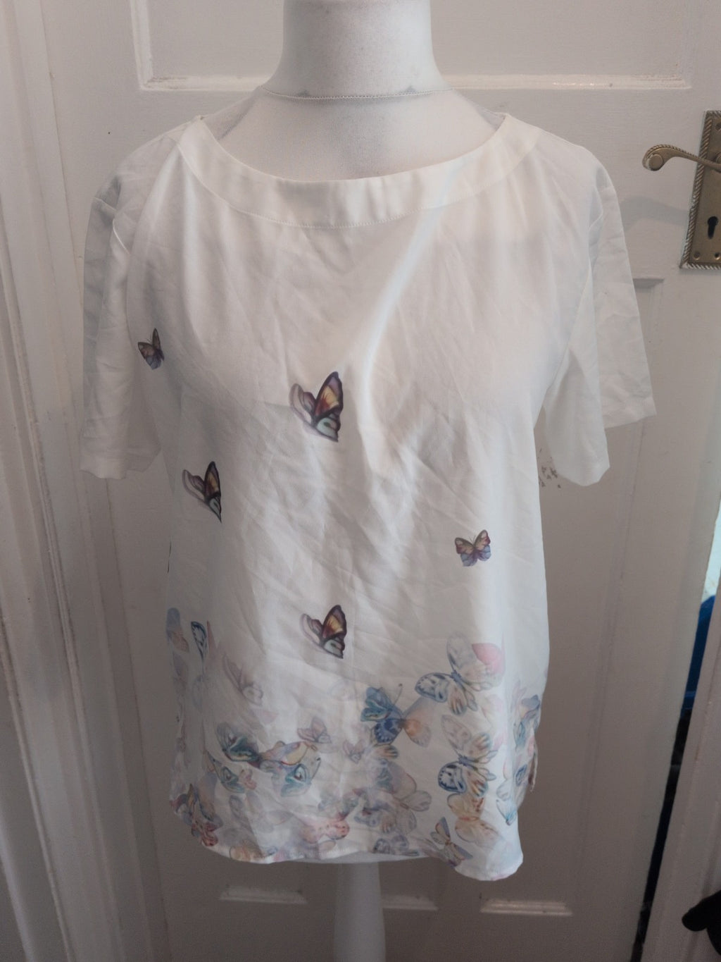 Brand New Tendency Medium White Butterfly Short Sleeve Blouse