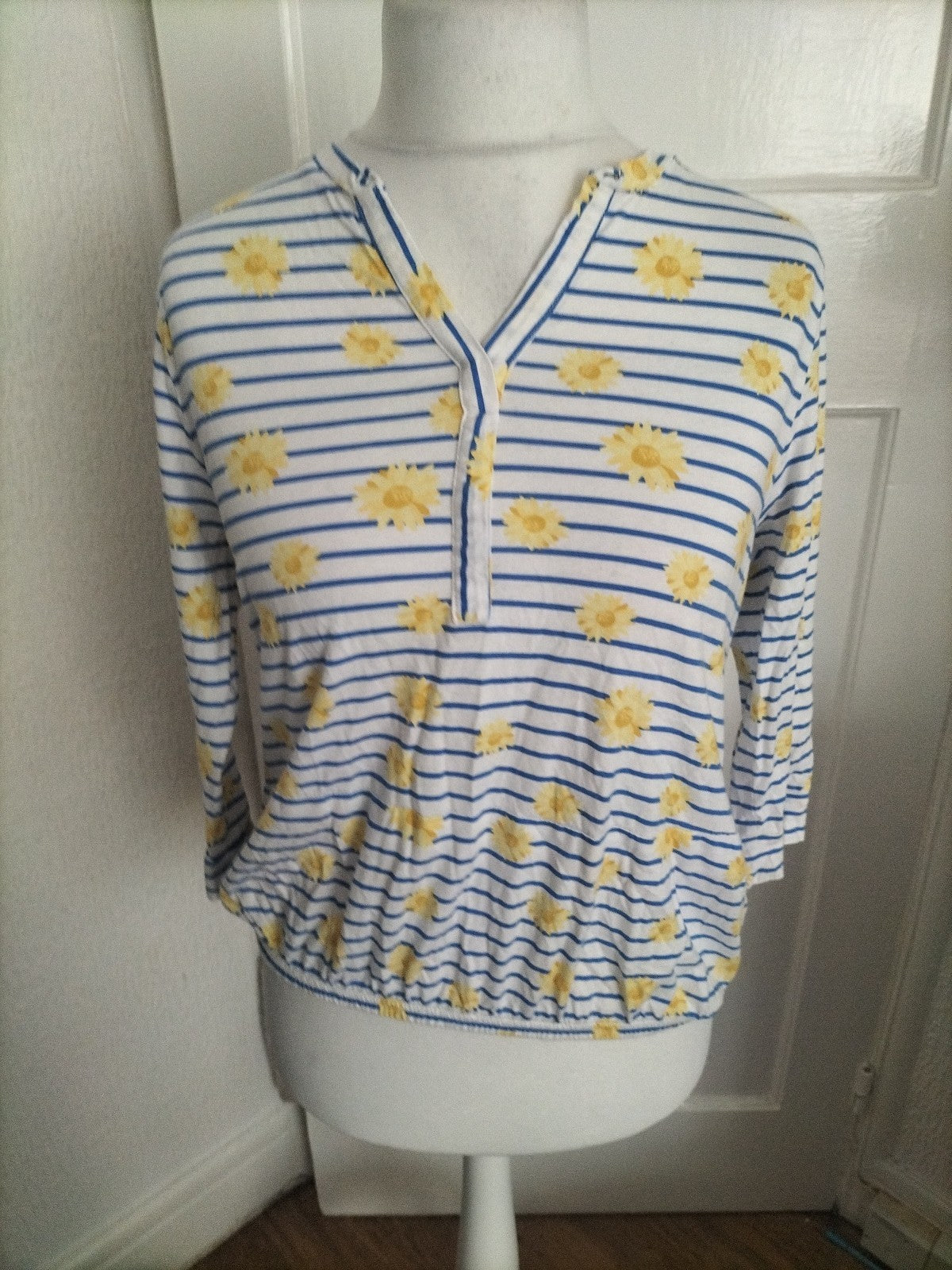 Ladies Cotton Traders Size 12 Yellow And Blue Sunflower Long Sleeved Blouse