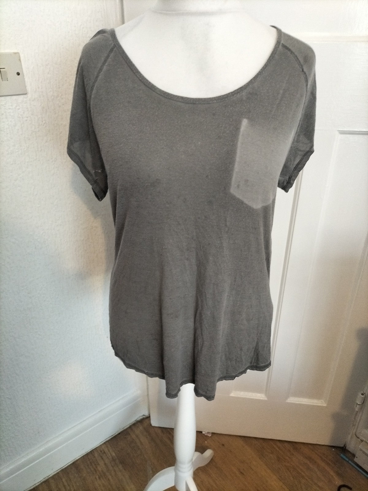 Ladies Superdry Size XL Grey Shimmer Short Sleeved Blouse