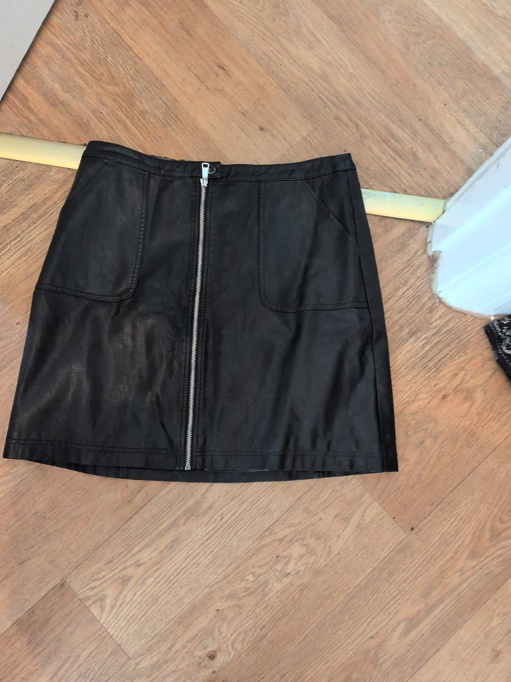 F&F 12 Black Pleather Front Zip Skirt