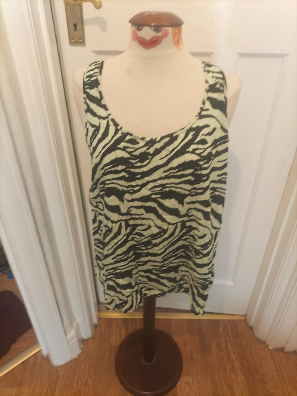Brand New Ladies George Size 16 Mint Black Sleeveless Cami