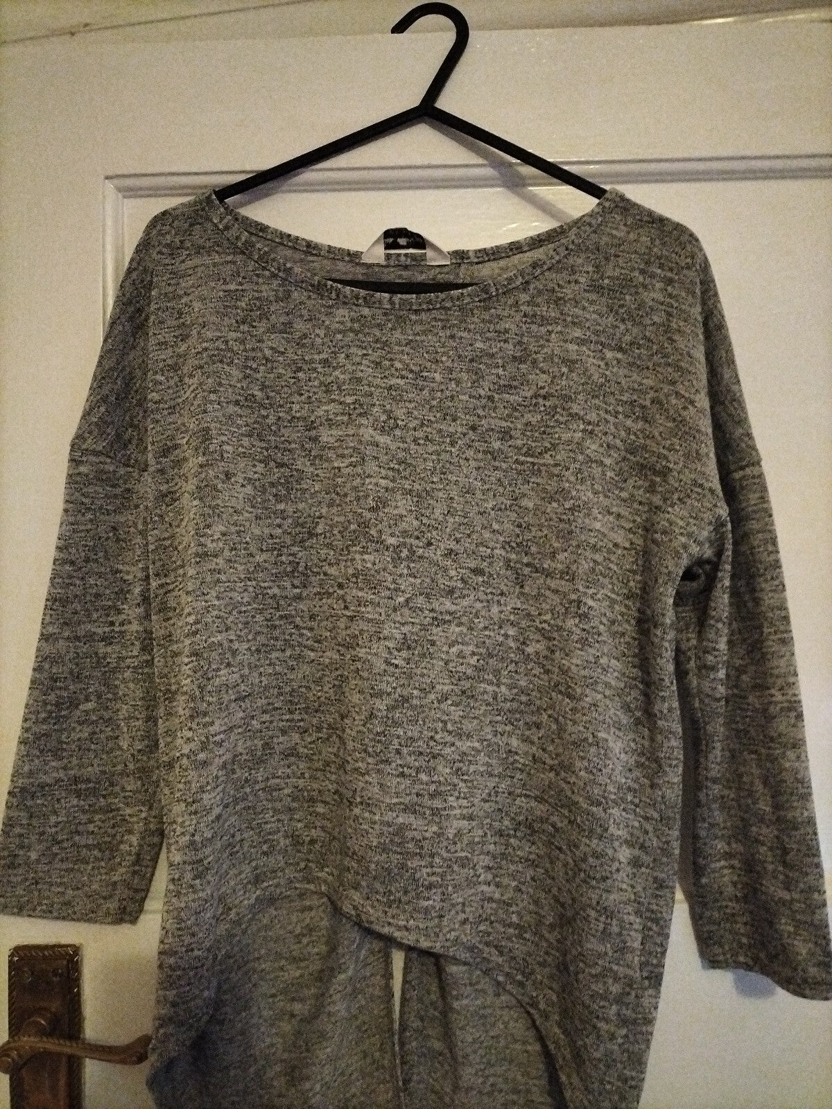 Ladies Miss Selfridge Size 8 Grey 3/4 Sleeved Top