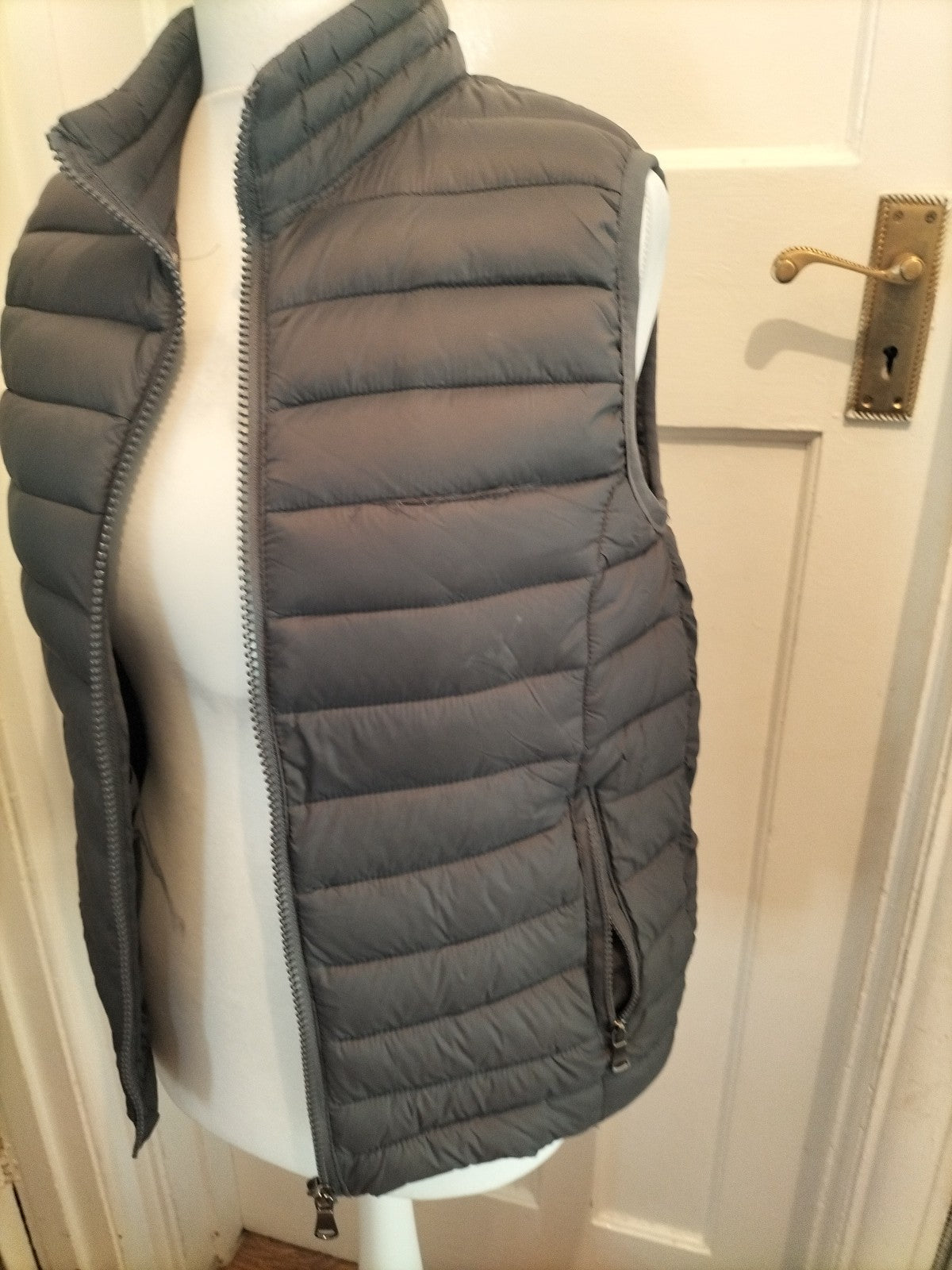 Mens Max Men Size Small Dark Grey Sleeveless Full Zip Puffer