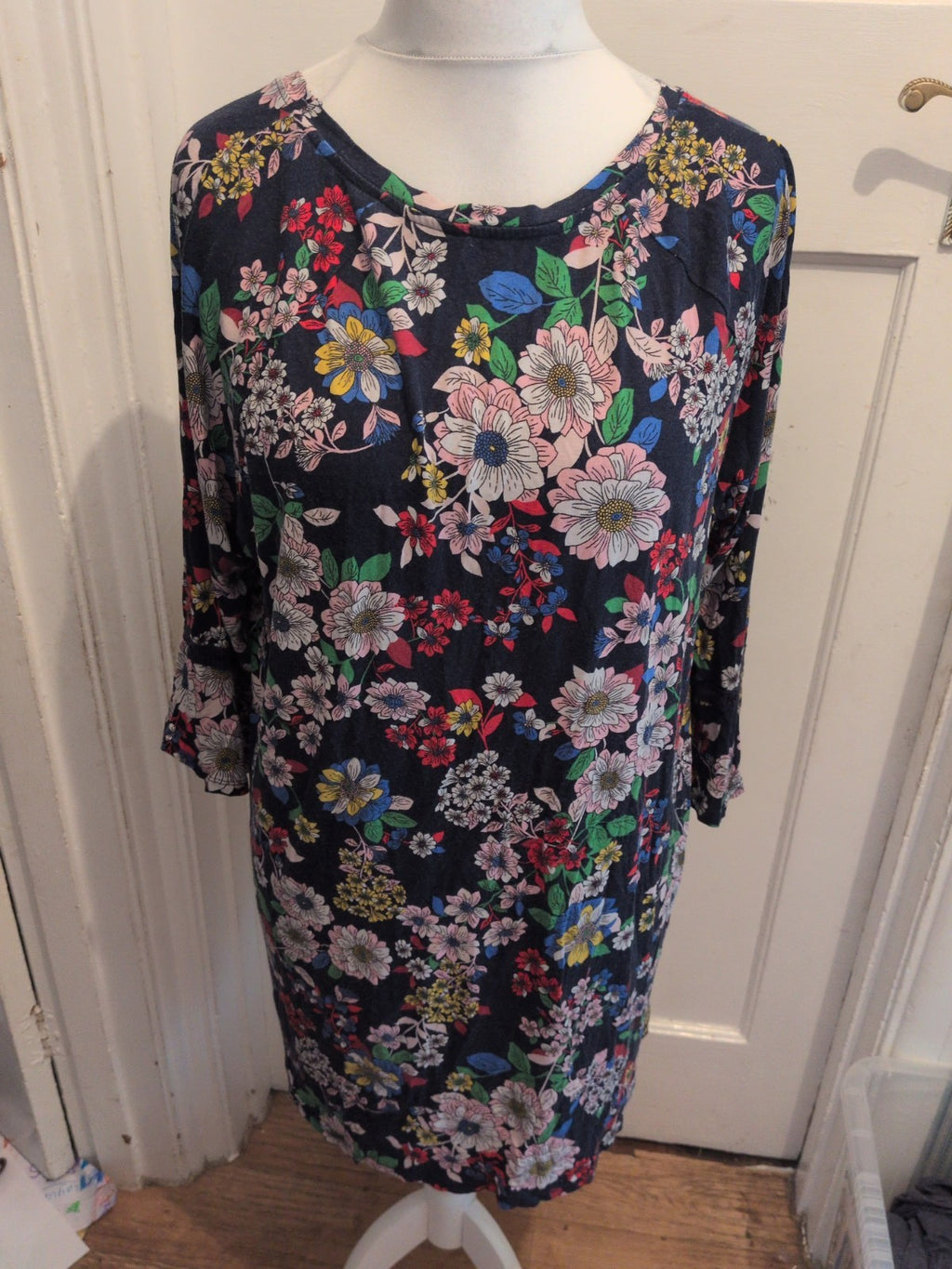 TU 24 Navy Flower Long Sleeve Blouse