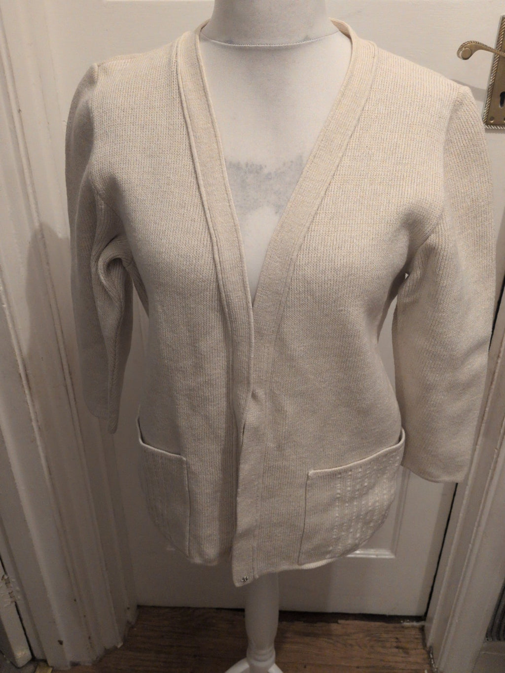 Ladies Size XL Beige Heavy Cardigan