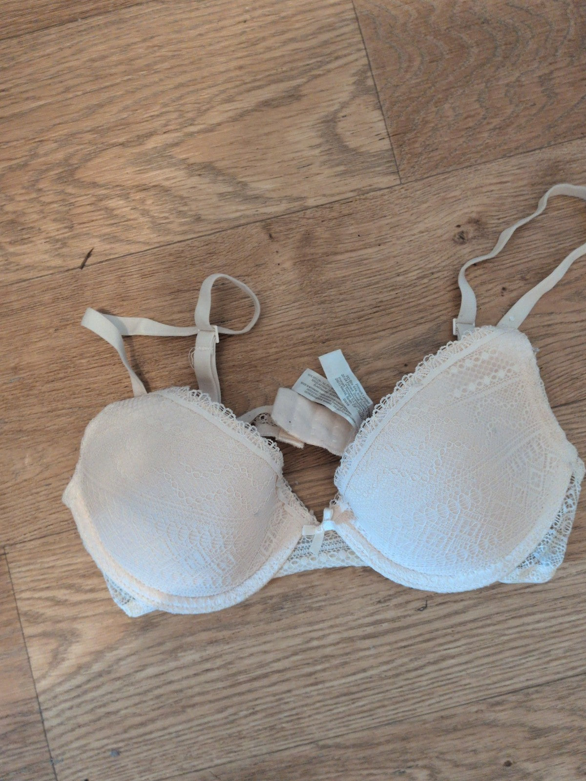 Primark 32c Padded And Wired Cream Bra