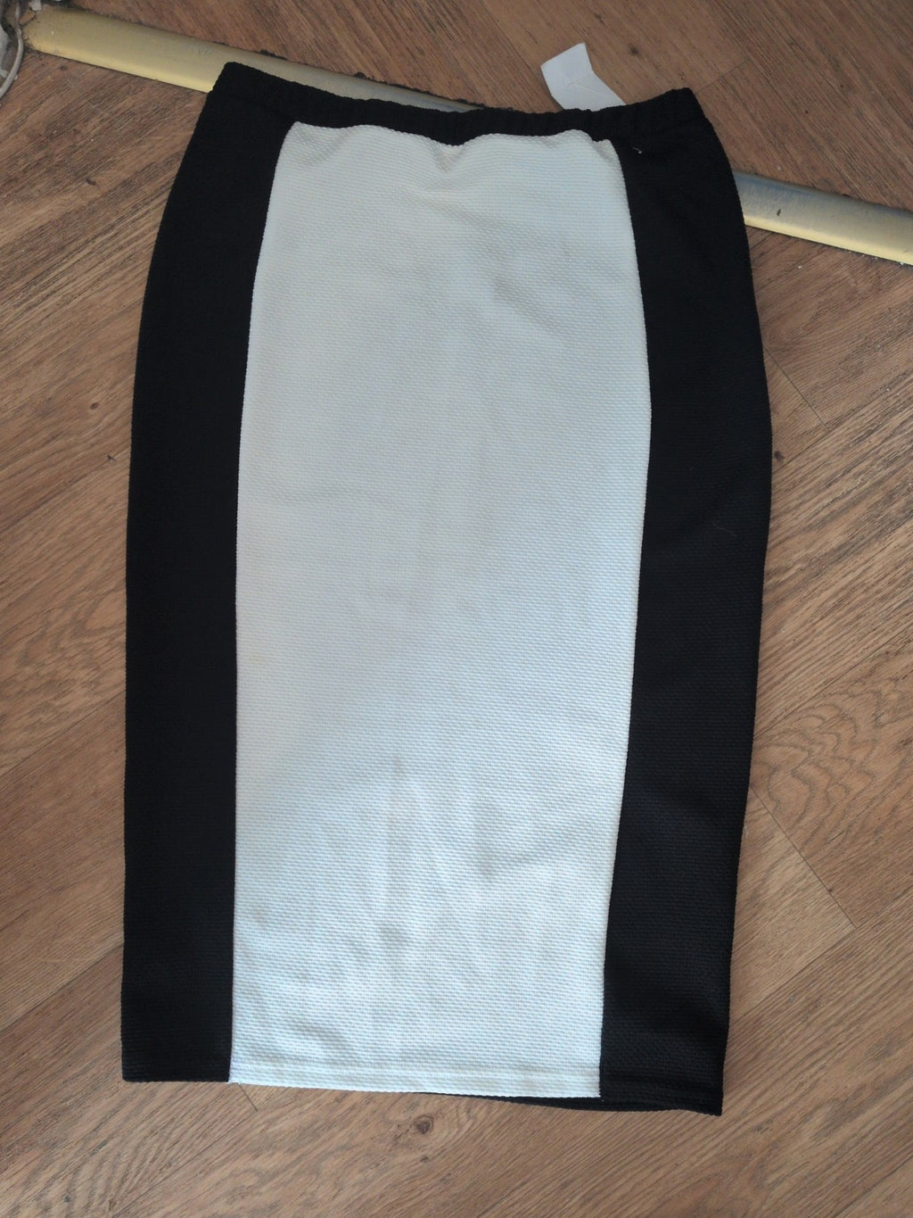 Brand New Primark 12 Black And White Elasticated Long Length Skirt