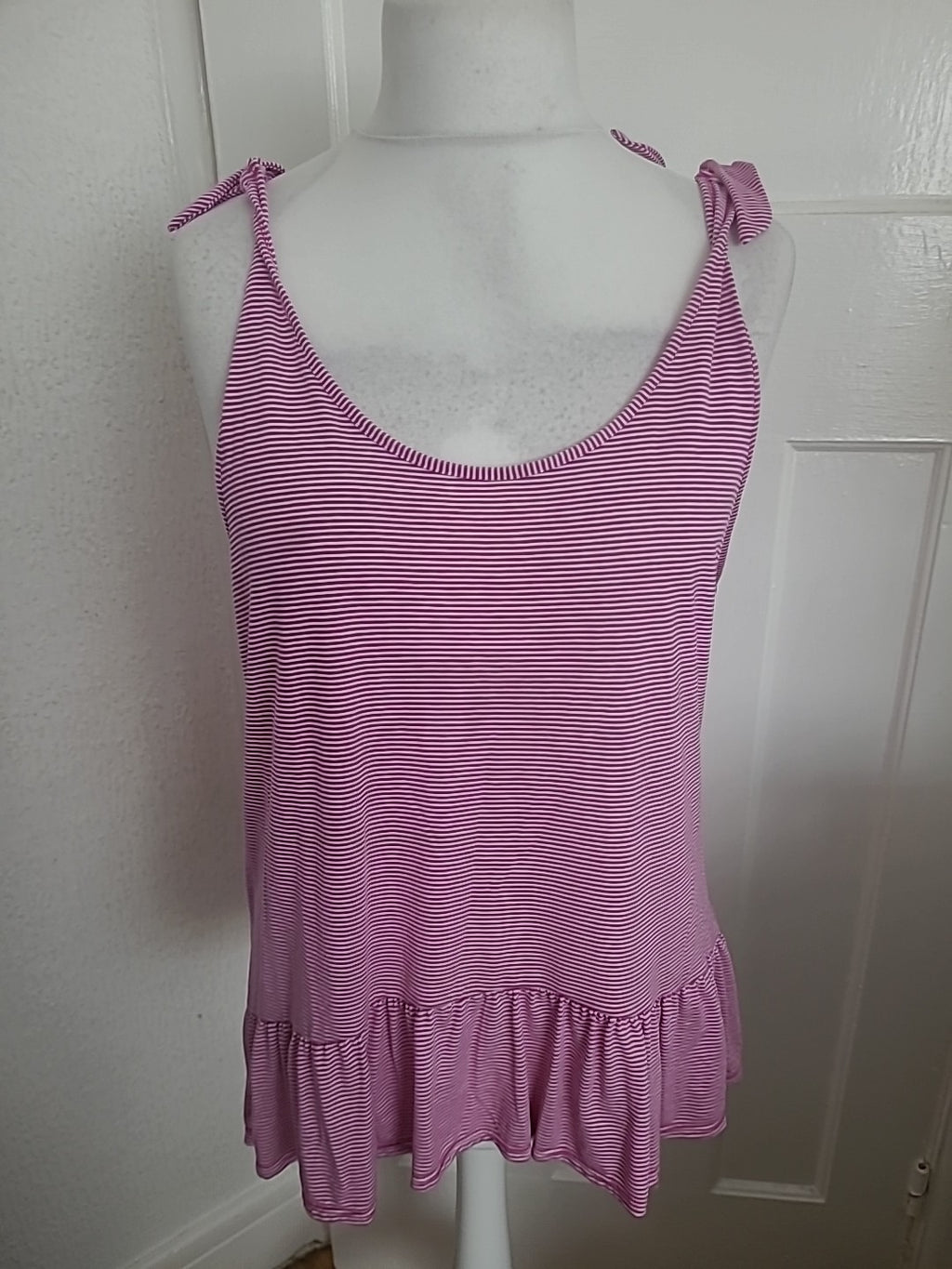 Ladies George Size 18 Hot Pink And White Striped Blouse Sleeveless