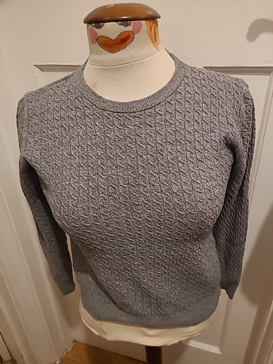 Ladies Papaya Size 16(Looks Much Smaller) Grey Textured Long Sleeved Top