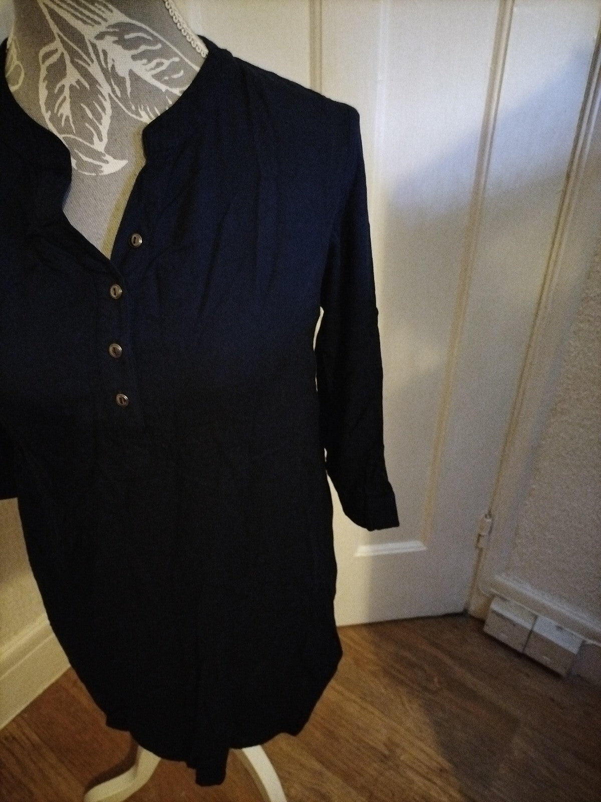 Ladies Mamalicious Size XS Navy Mid Sleeved Blouse