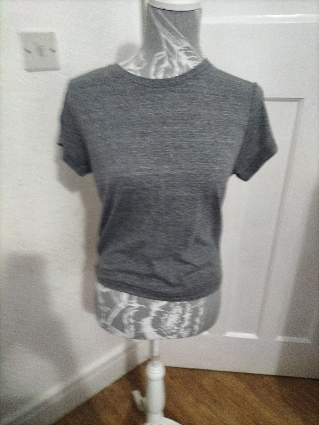 Girls Knitmania Aged 14 Years Grey Short Sleeved Tshirt