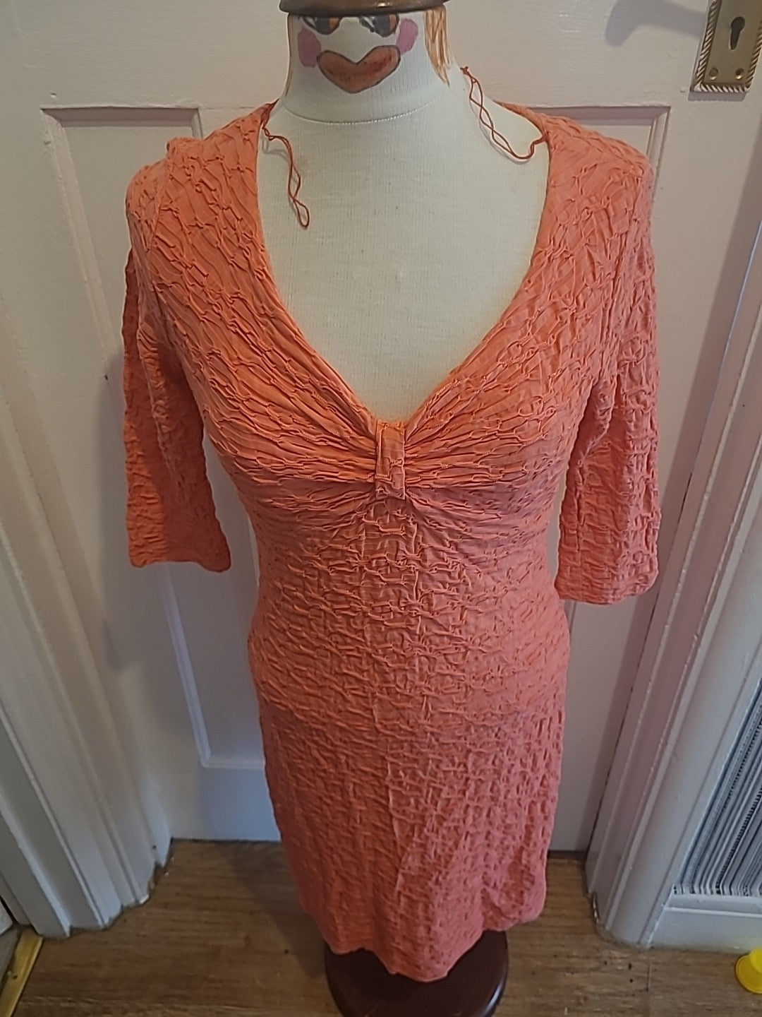 Ladies Apanage Size 10 Peach V Neck Lined Dress