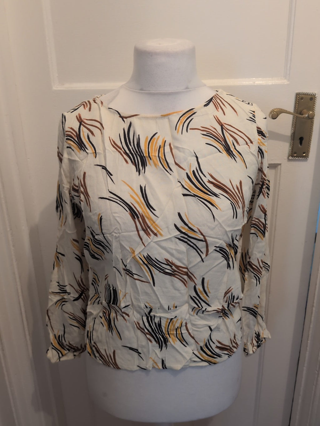 Ladies Marks And Spencers Size 10 Ivory Mix Long Sleeved Blouse