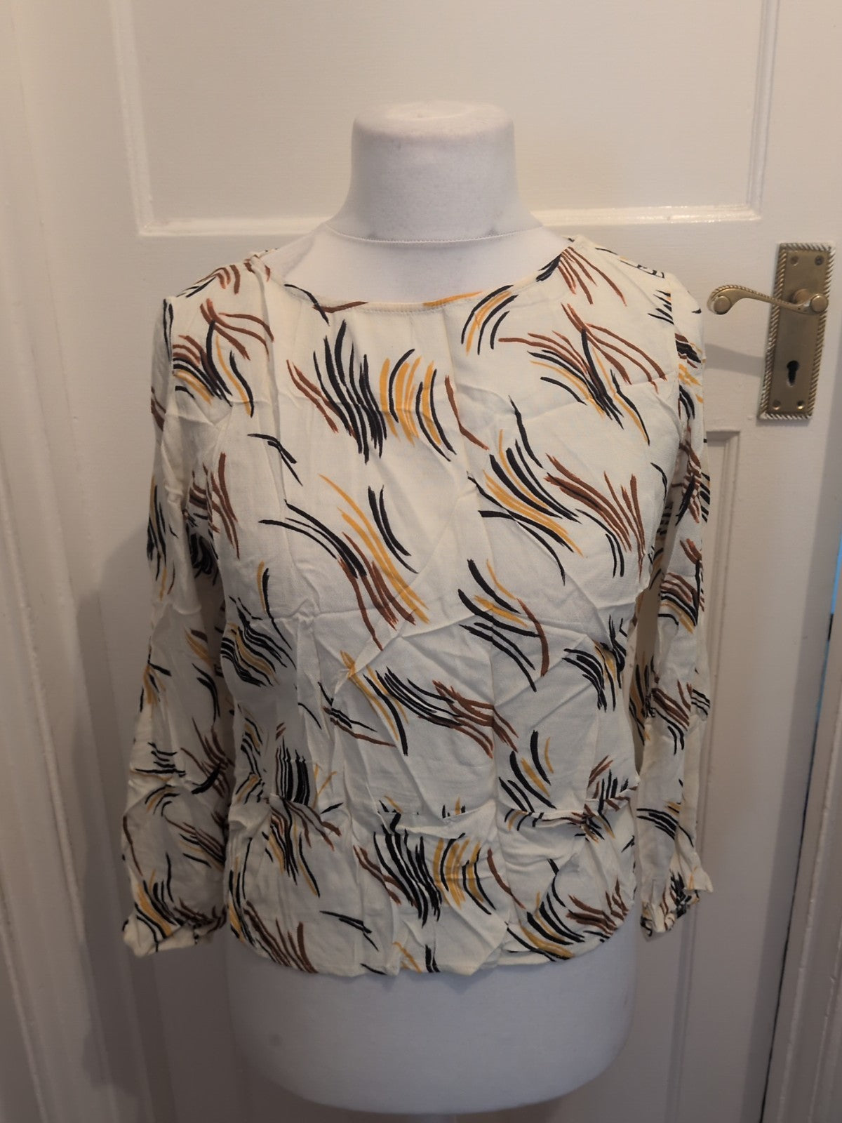 Ladies Marks And Spencers Size 10 Ivory Mix Long Sleeved Blouse